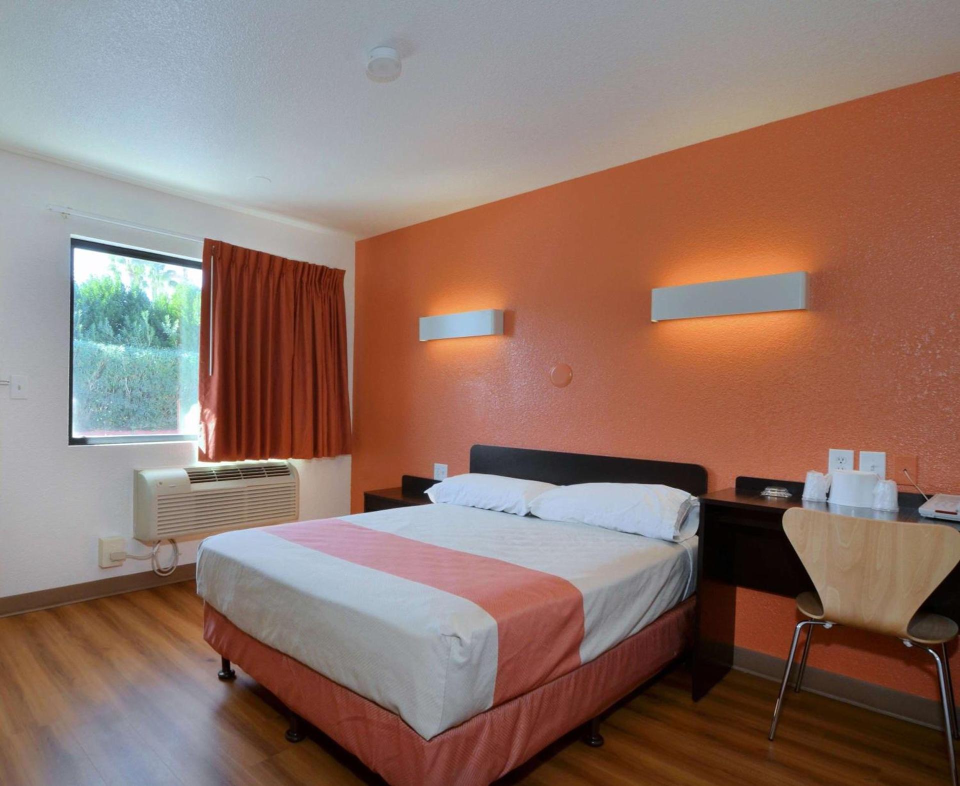 Motel 6-Laredo, TX - South photo 3