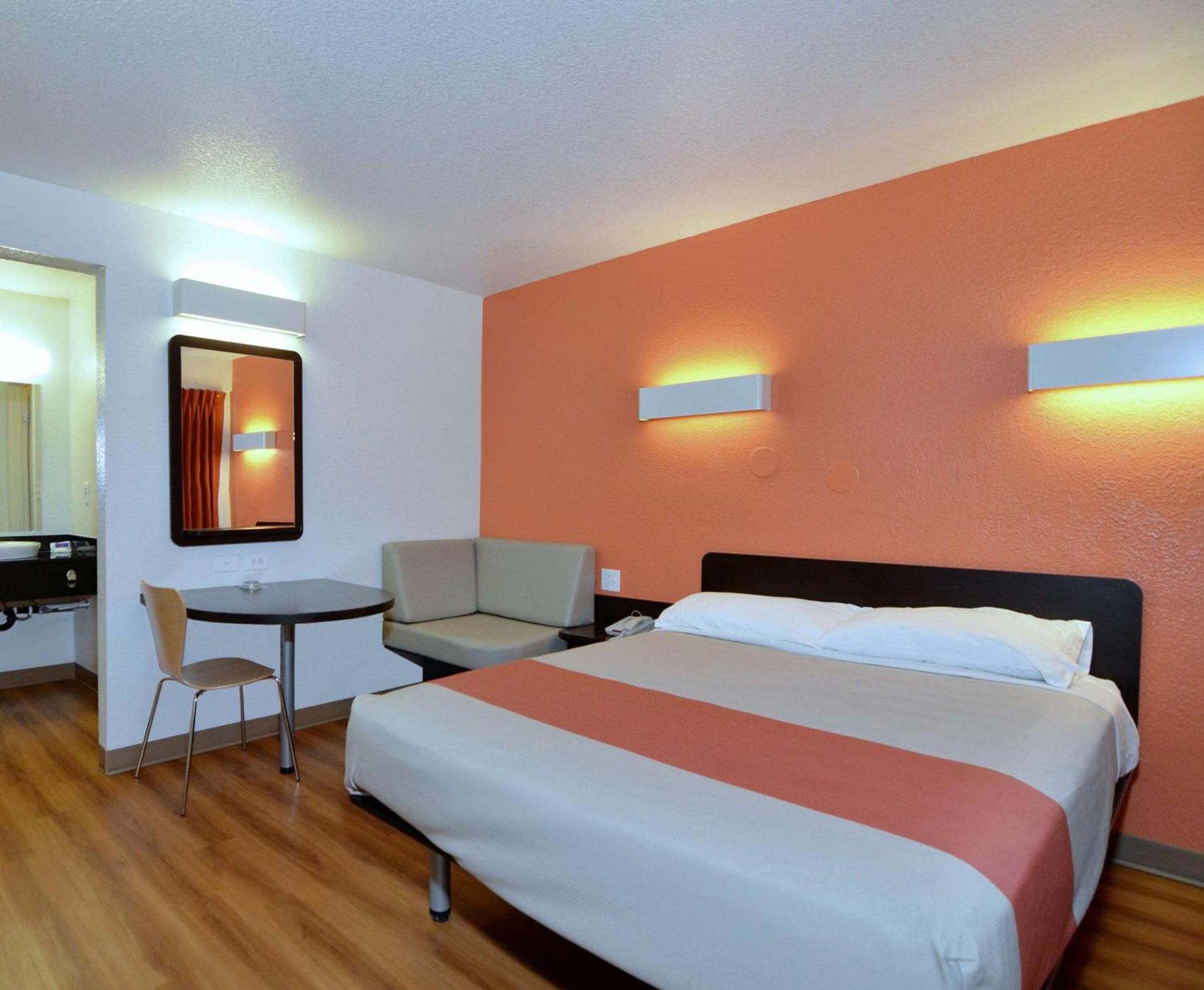 Motel 6-Laredo, TX - South photo 2
