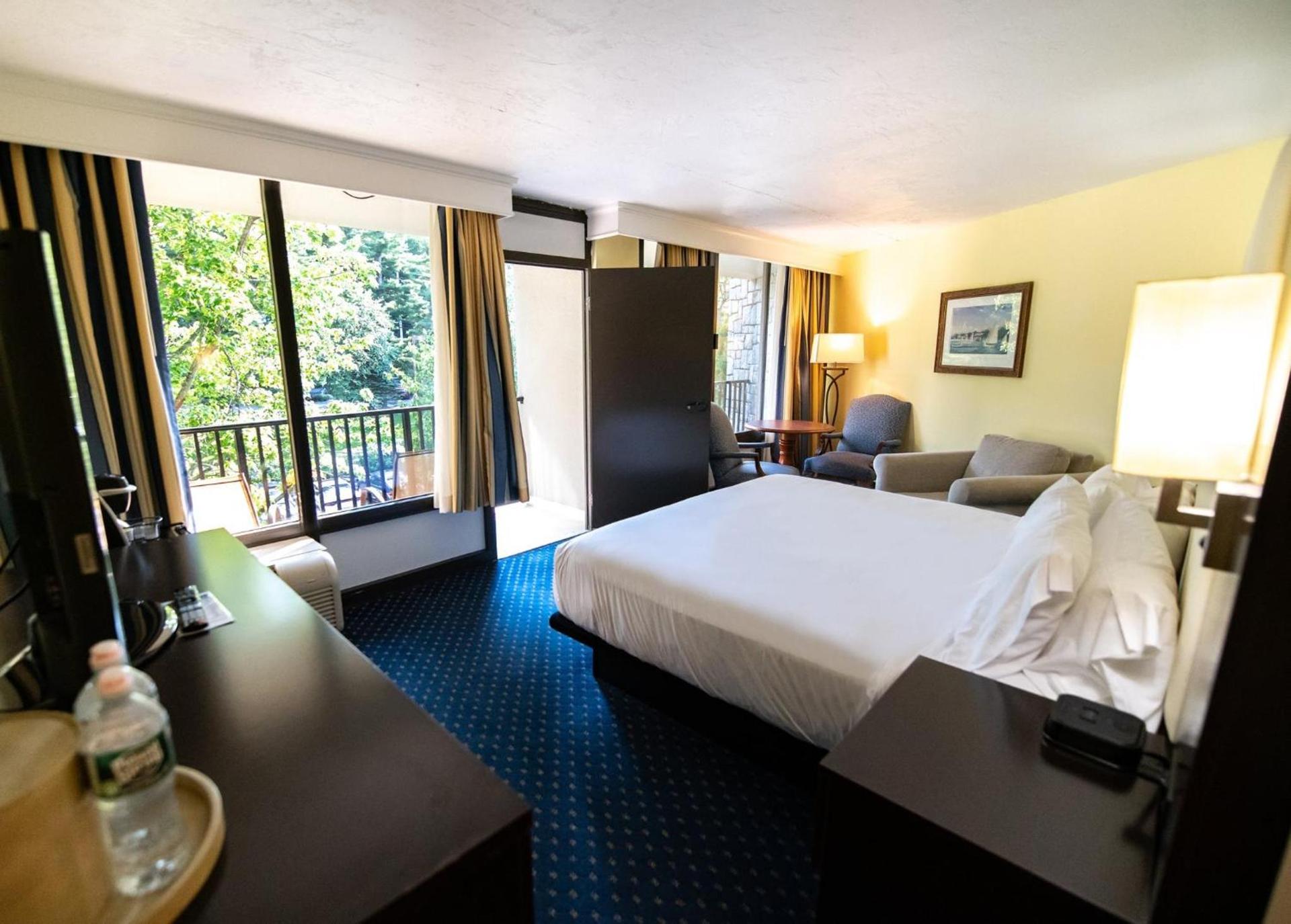 Holiday Inn Bar Harbor Regency Hotel by IHG photo 70