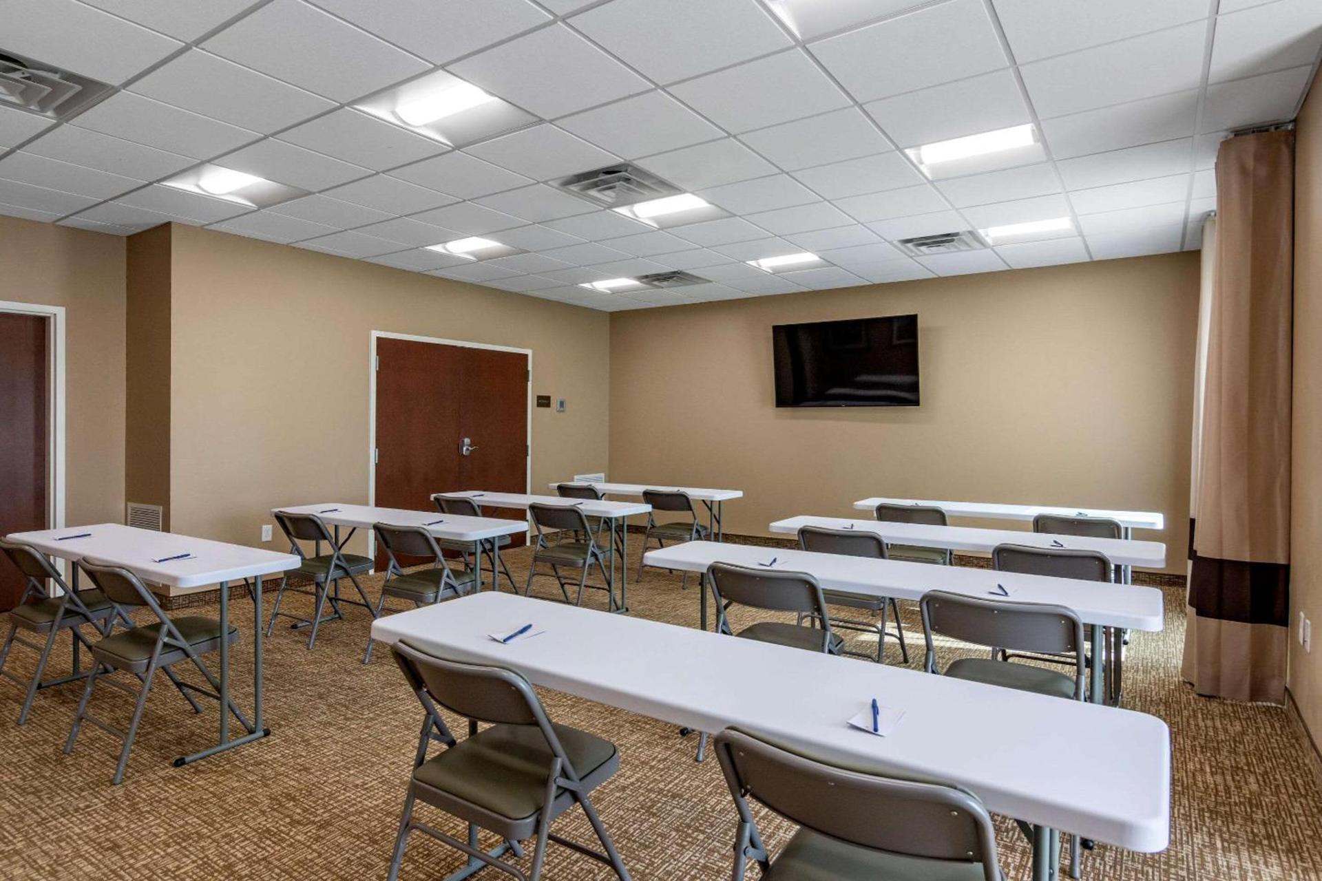 Comfort Inn & Suites Charlottesville Hollymead Town Center photo 22