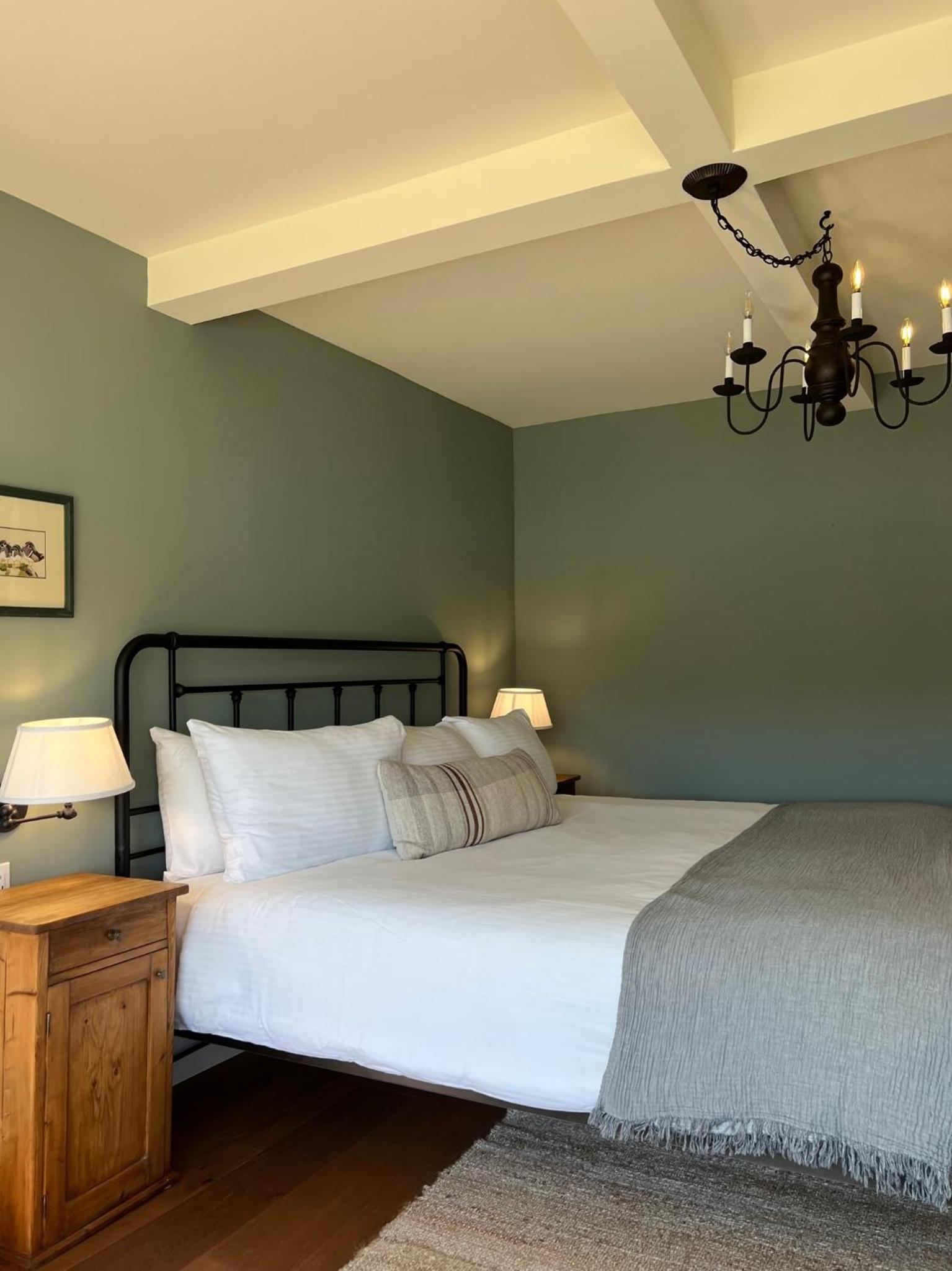 Jenner Inn photo 55