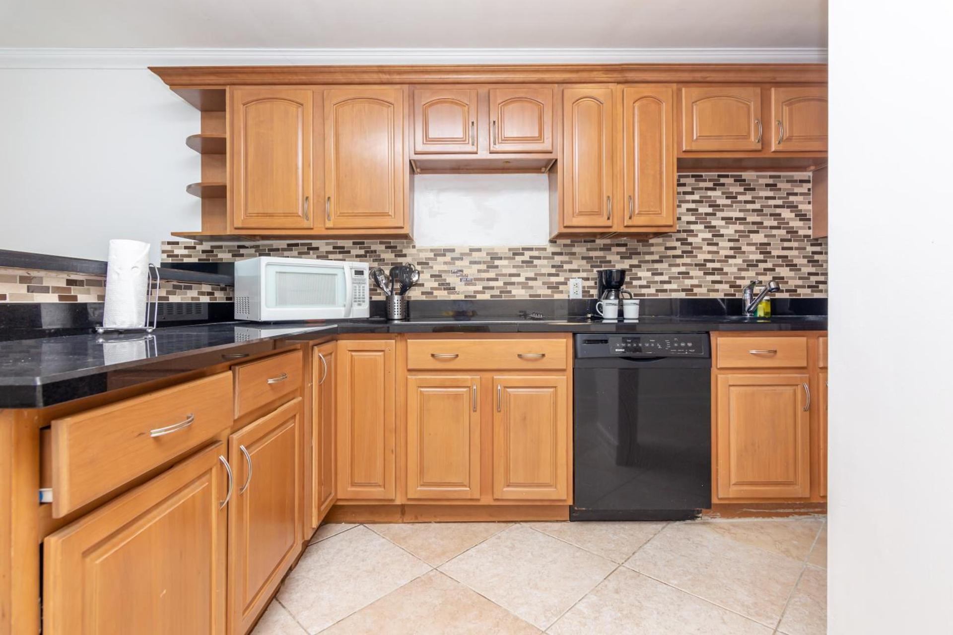 Girasole Apartments photo 22