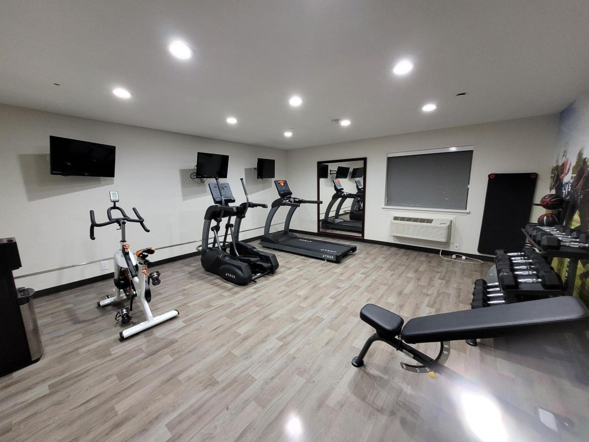Clarion Pointe Harrodsburg-Danville photo 38