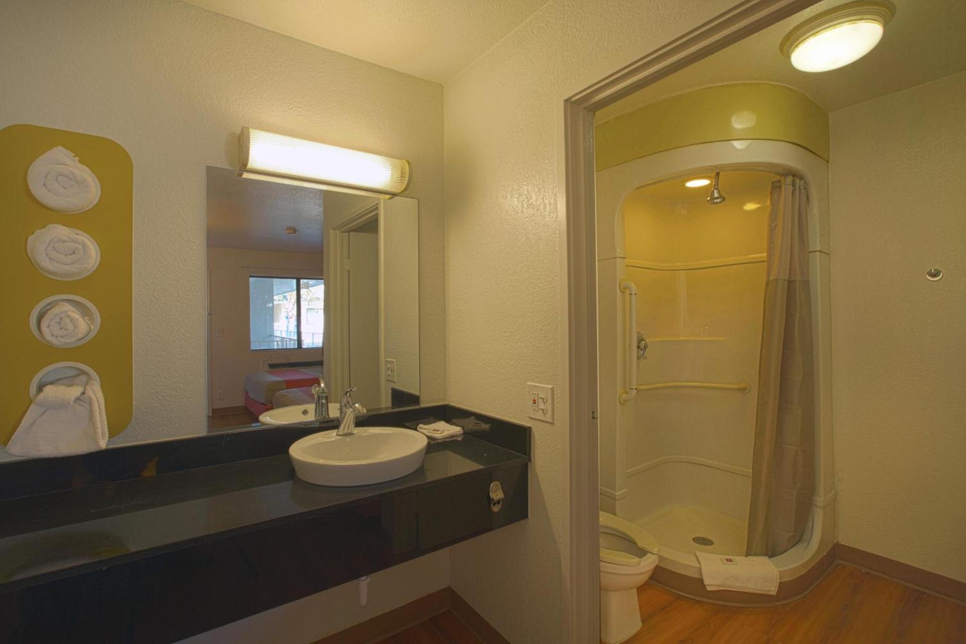 North Charleston Lodge photo 6