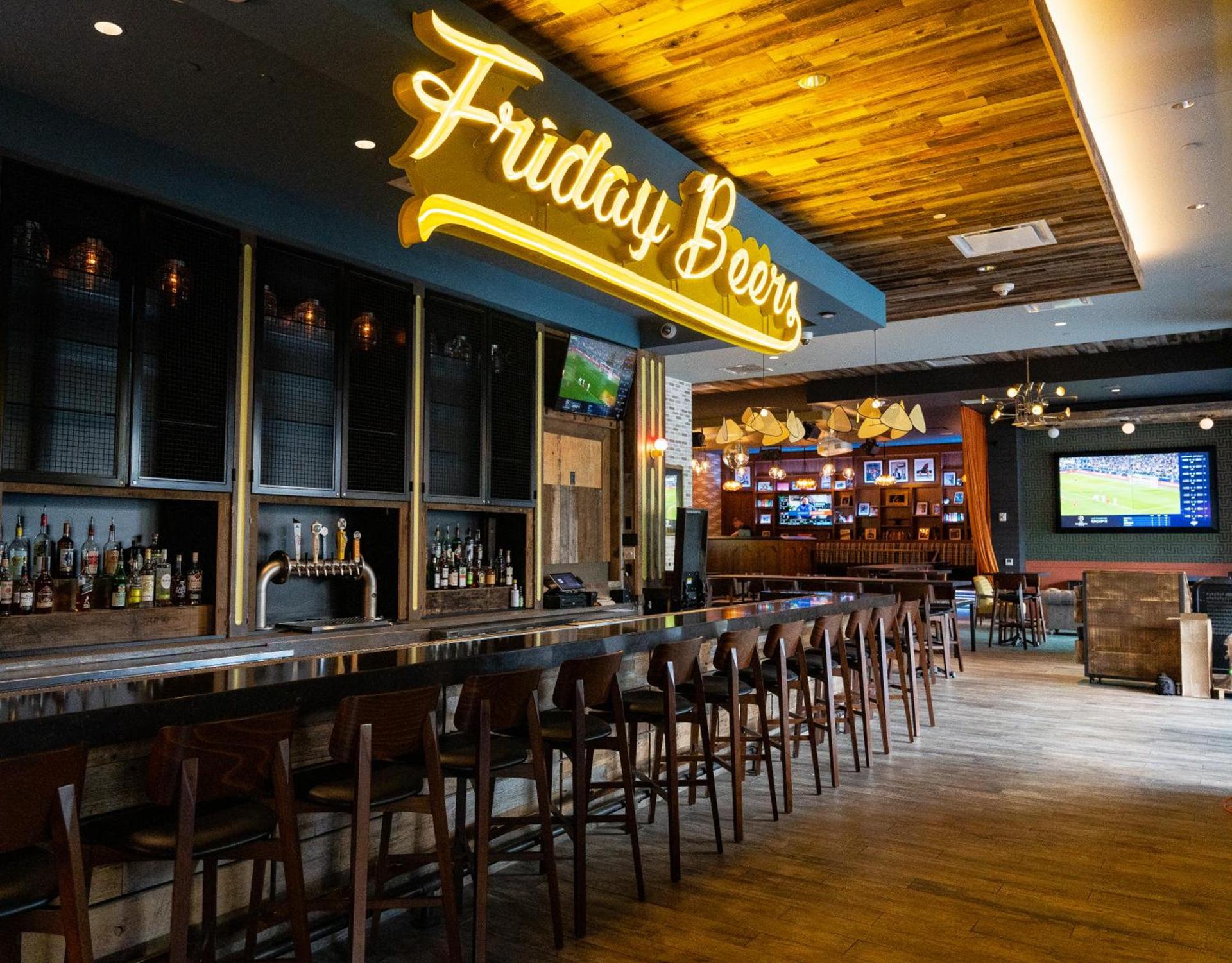 Holiday Inn & Suites Nashville Downtown - Broadway by IHG photo 3