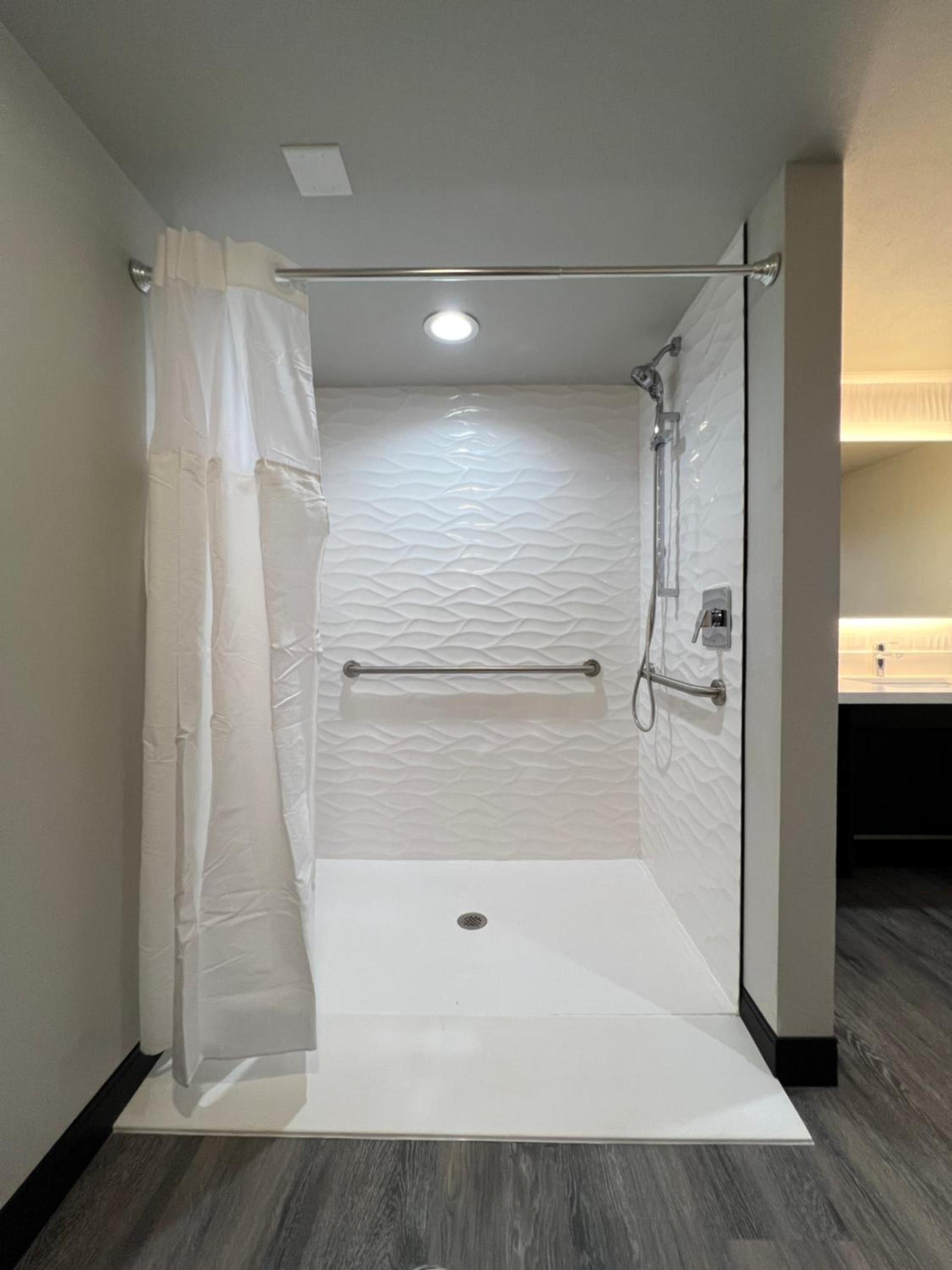 Imperial Suites, Adults Only photo 53