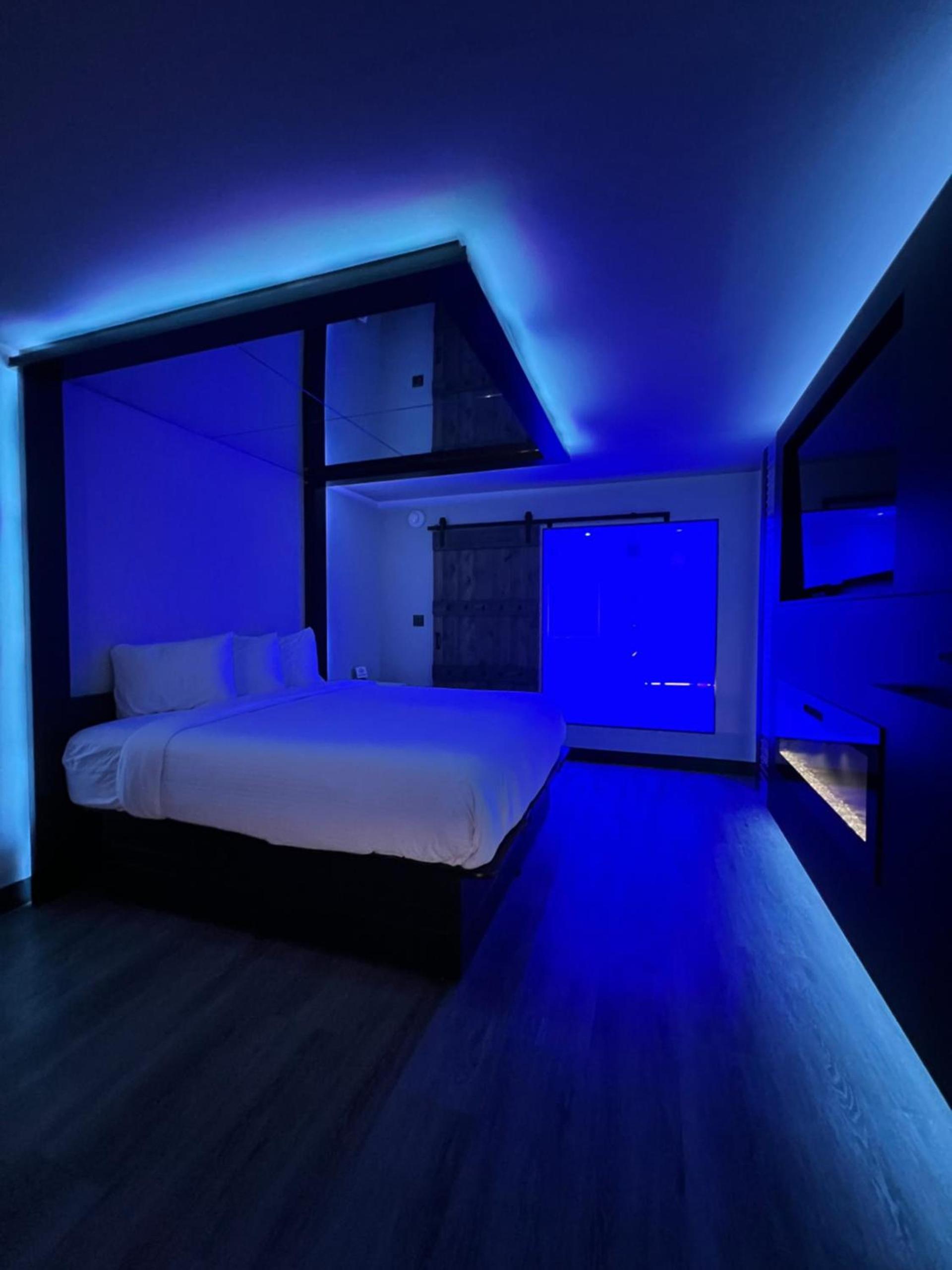 Imperial Suites, Adults Only photo 45