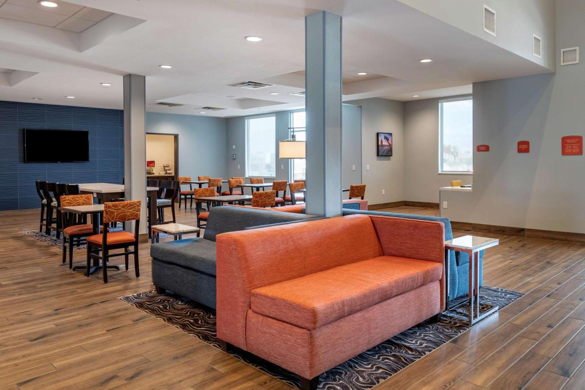 Best Western Plus Coachella Valley Inn & Suites photo 3