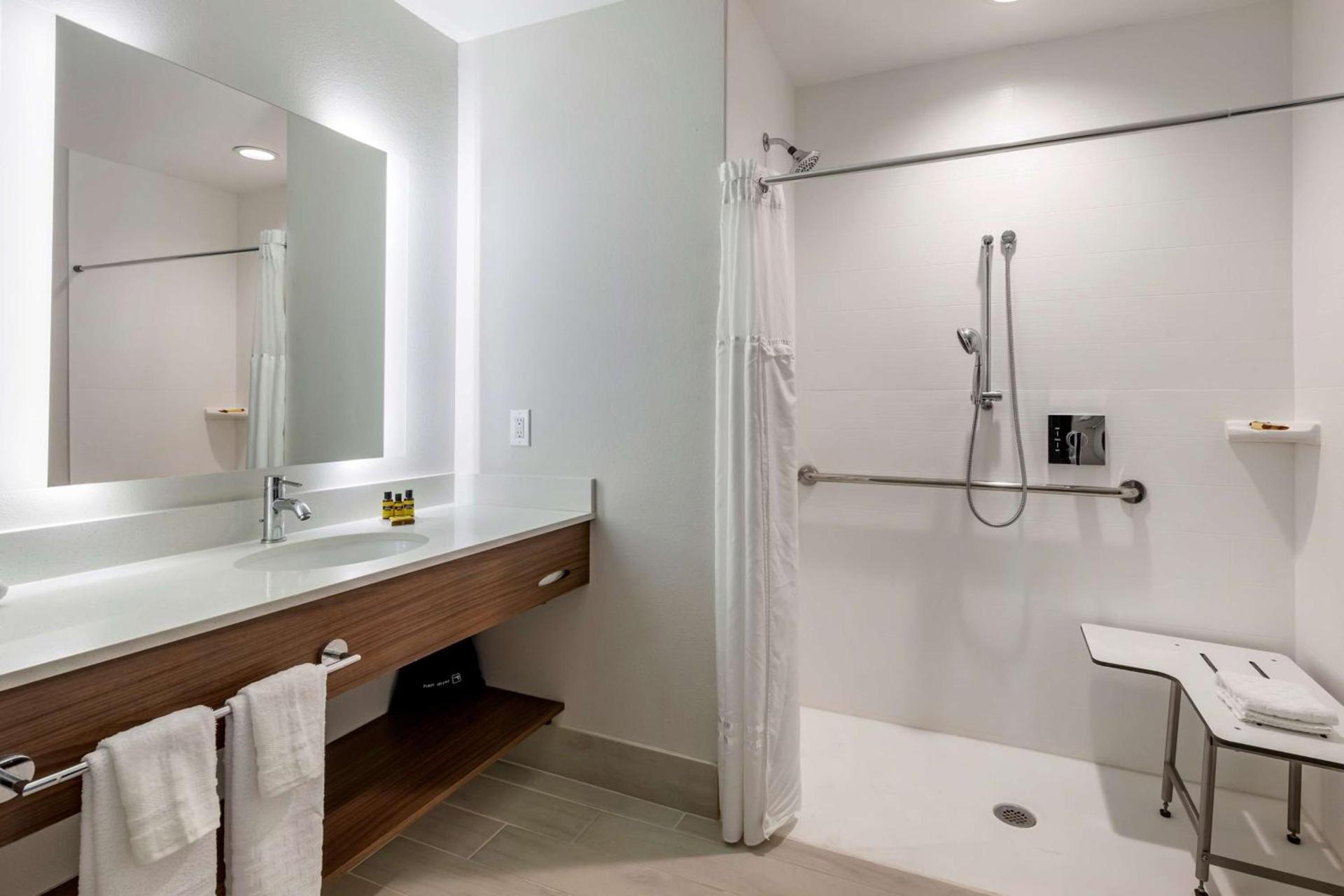 Best Western Plus Coachella Valley Inn & Suites photo 29