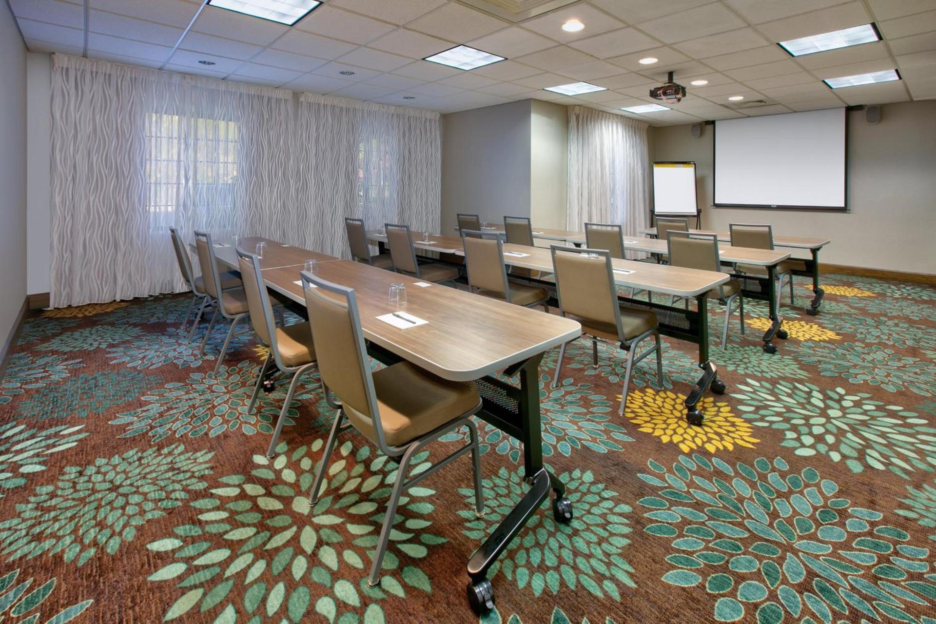 Staybridge Suites Corning by IHG photo 38
