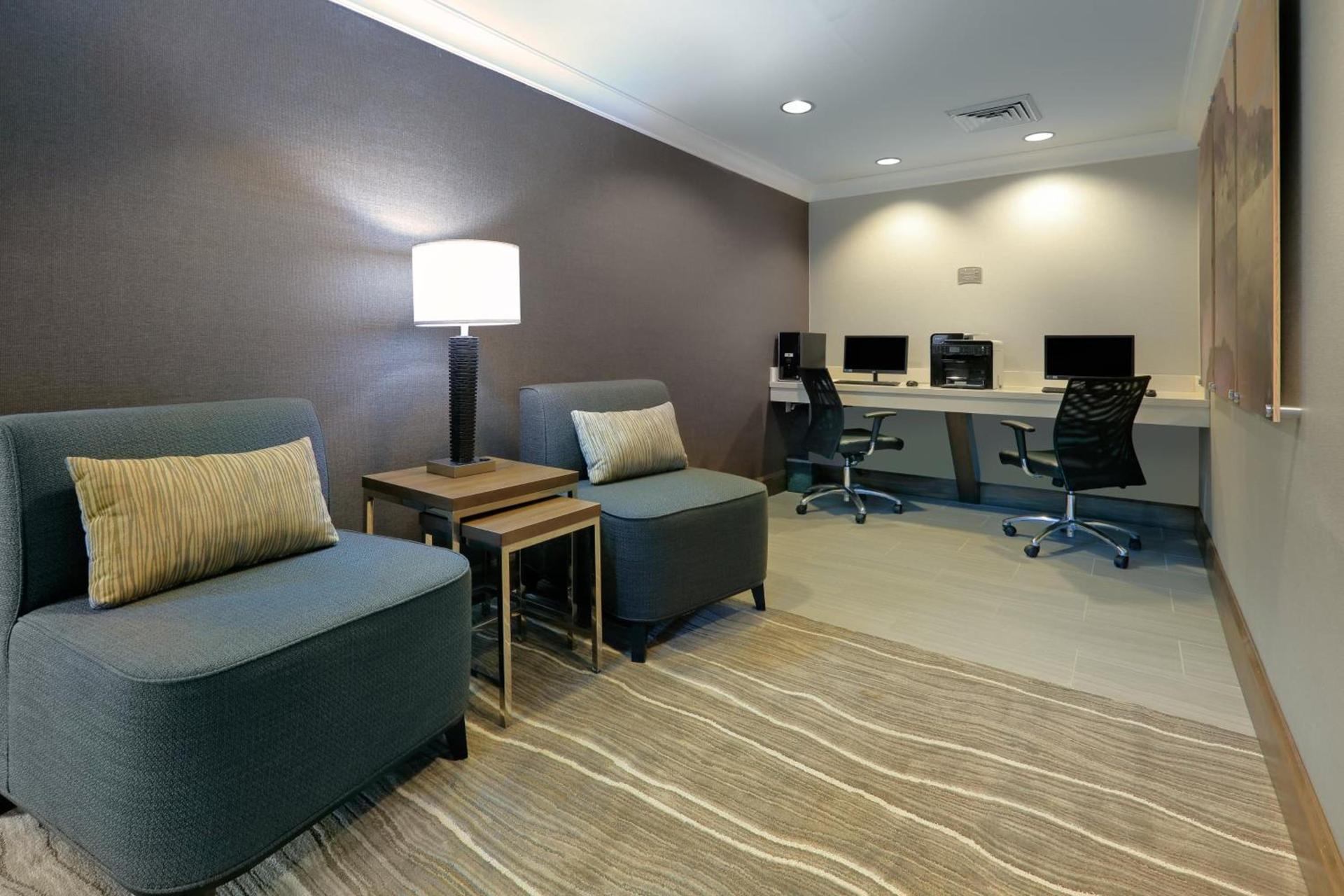 Staybridge Suites Corning by IHG photo 17