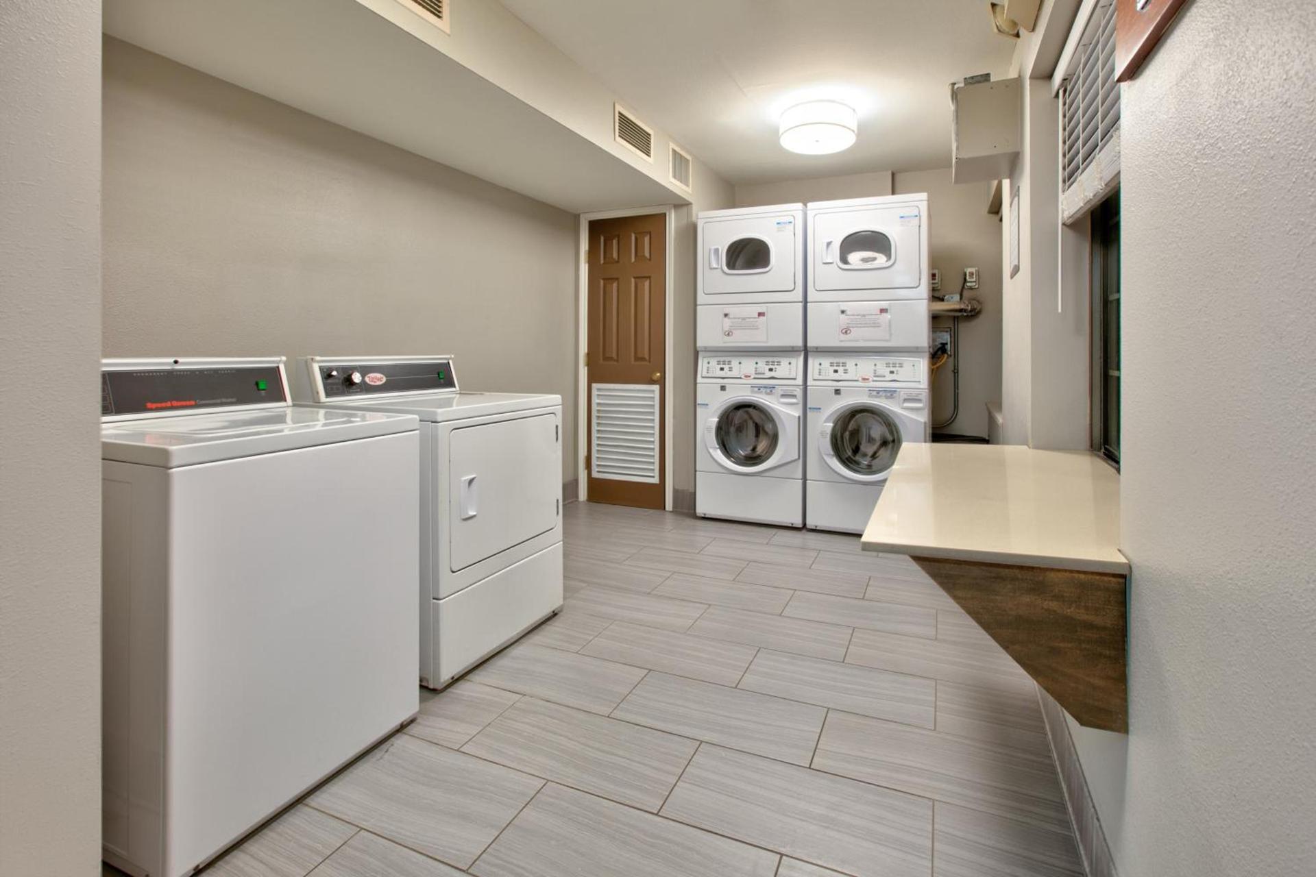 Staybridge Suites Corning by IHG photo 21