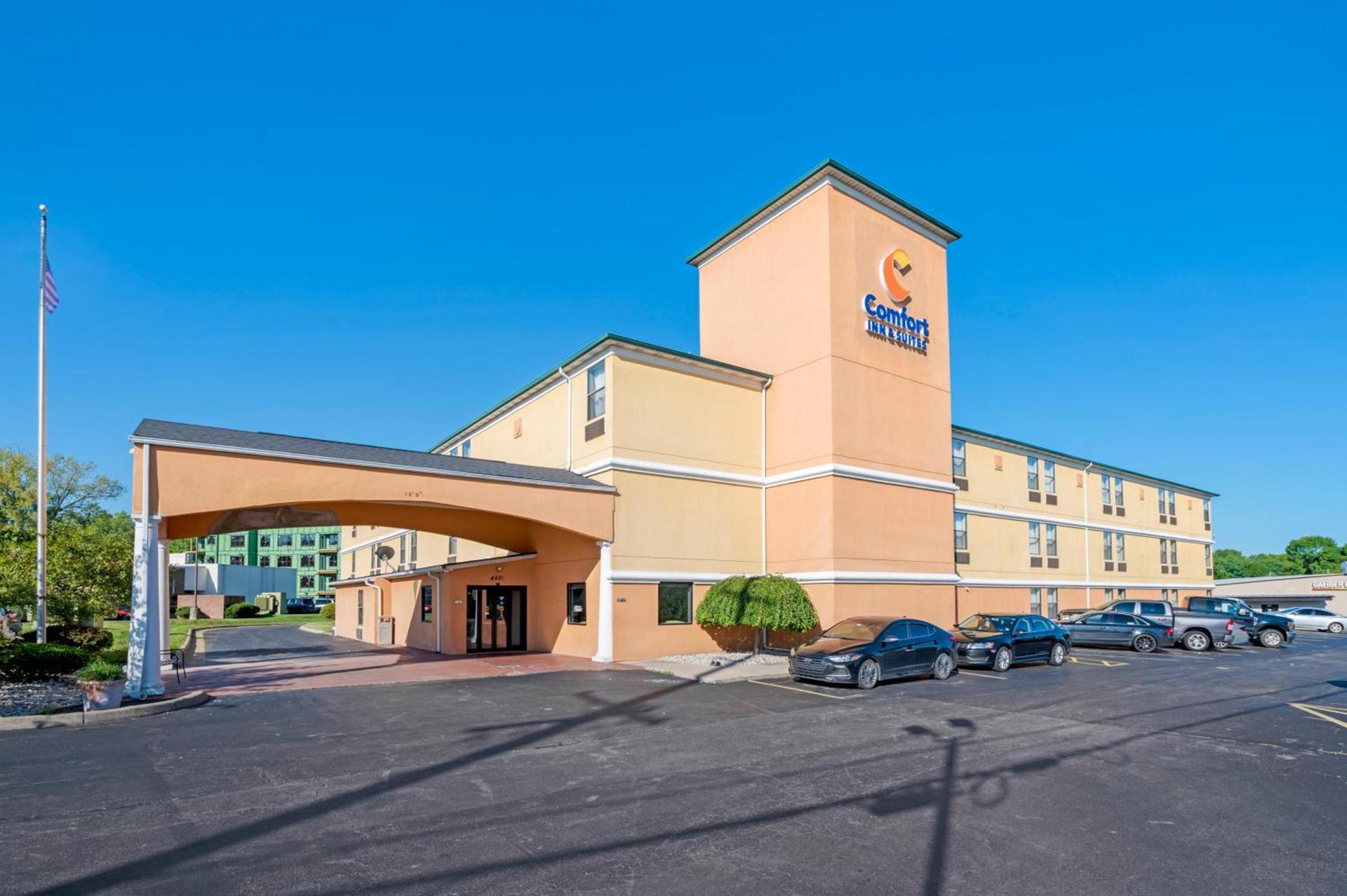 Comfort Inn & Suites Cincinnati Eastgate photo 3