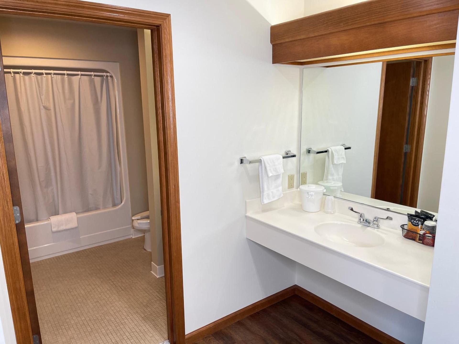 Farmstead Inn and Conference Center photo 57