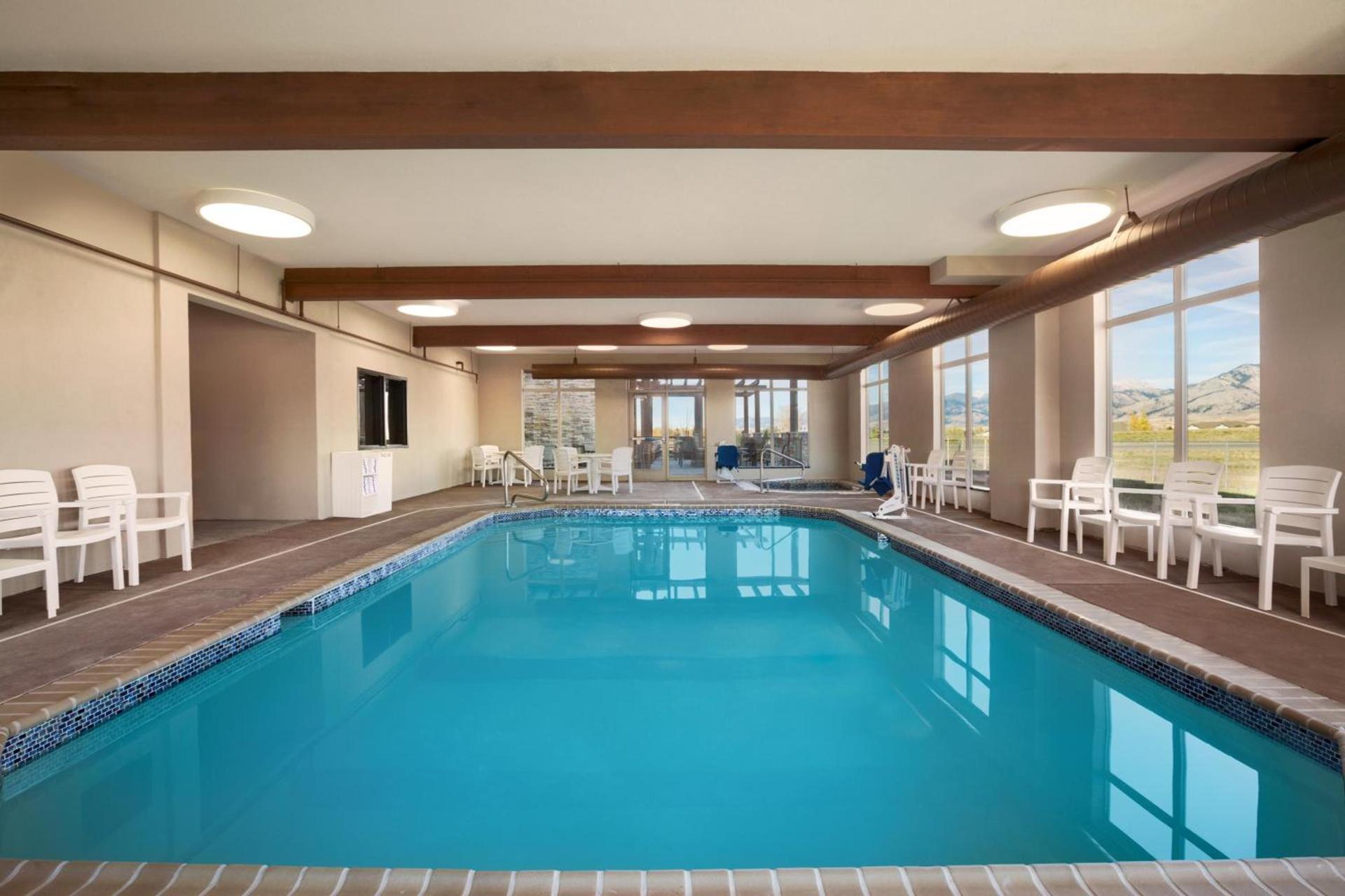 Country Inn & Suites by Radisson, Bozeman, MT photo 7