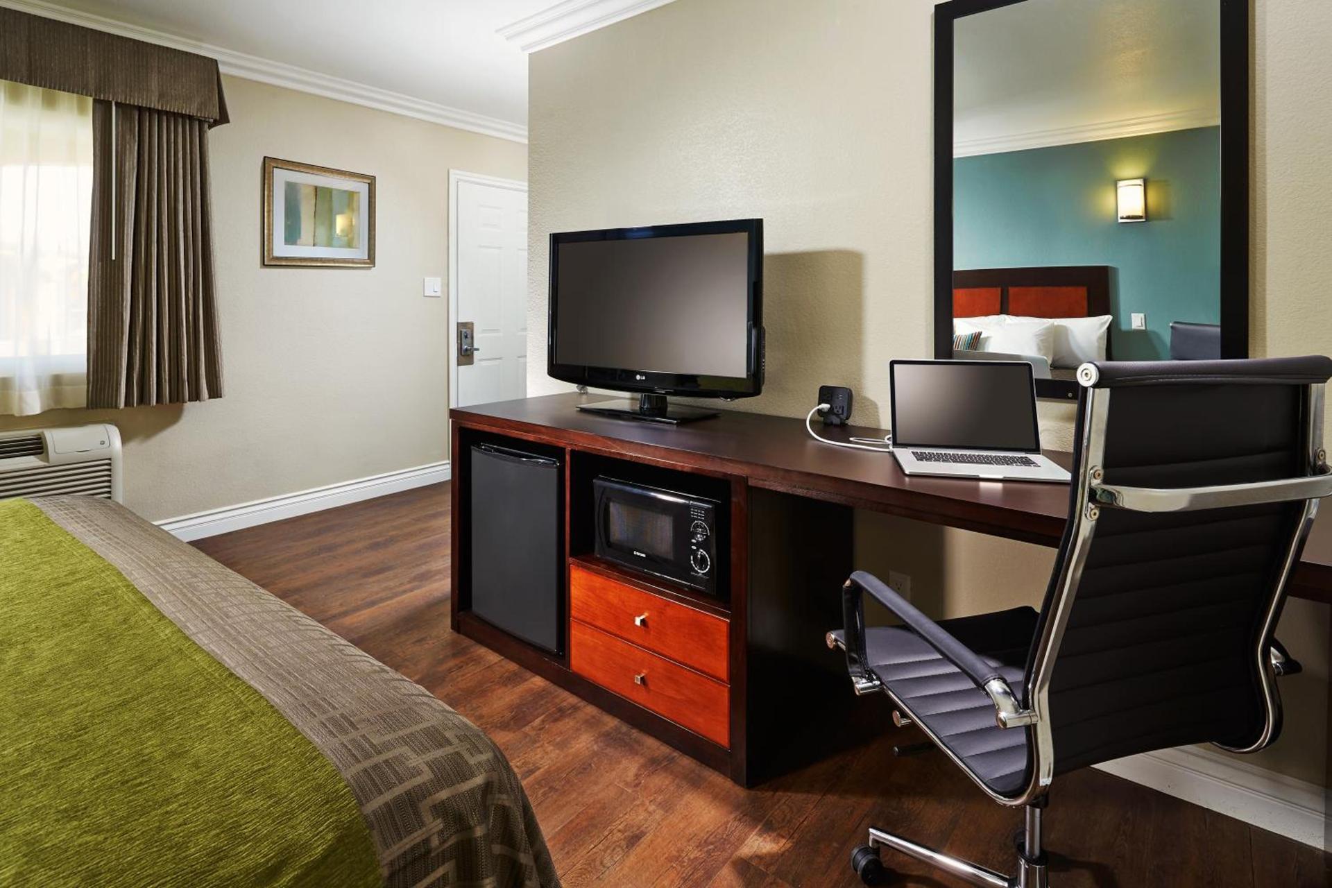 American Inn Downey photo 2