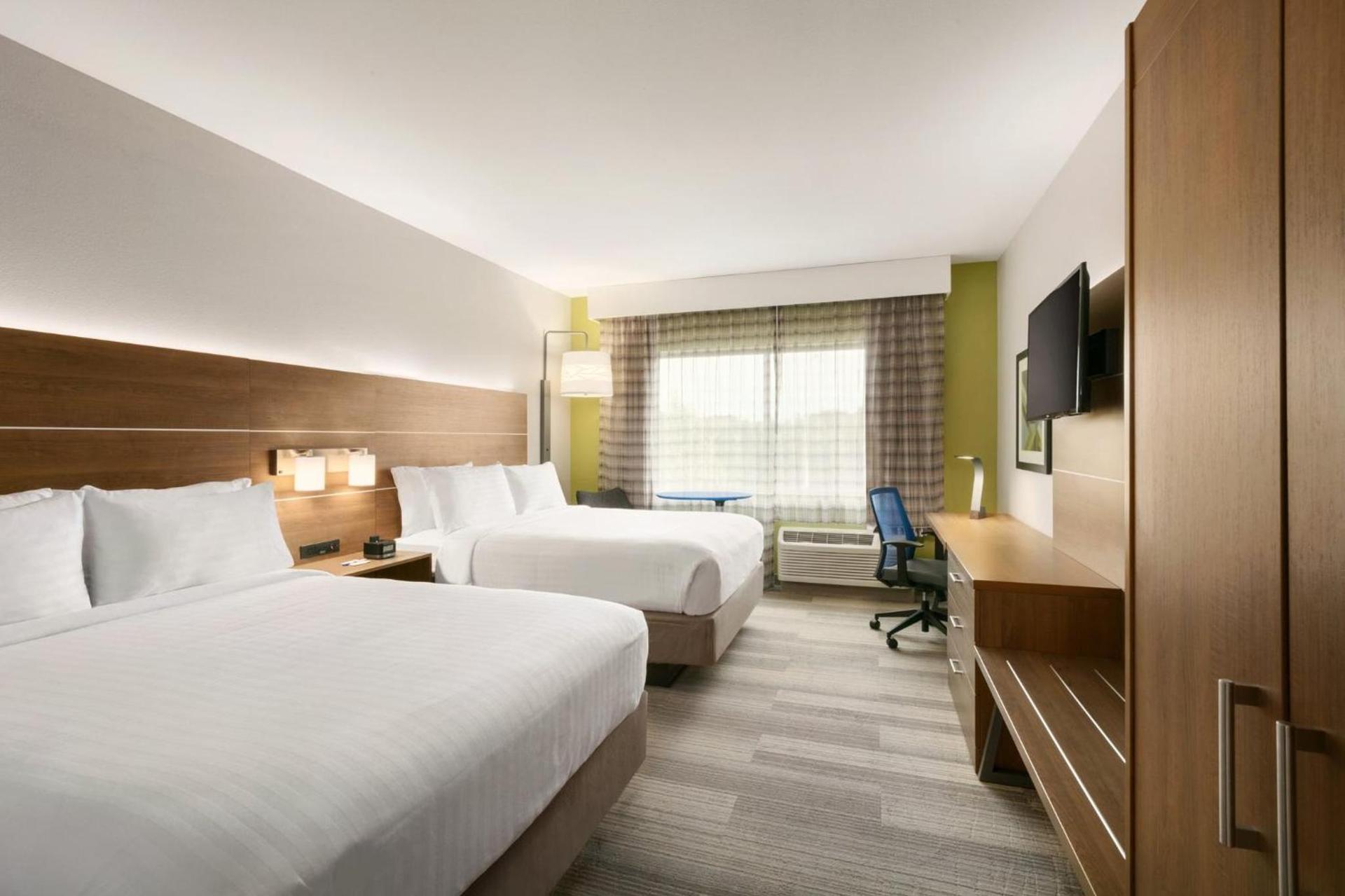 Holiday Inn Express & Suites Salisbury by IHG photo 37
