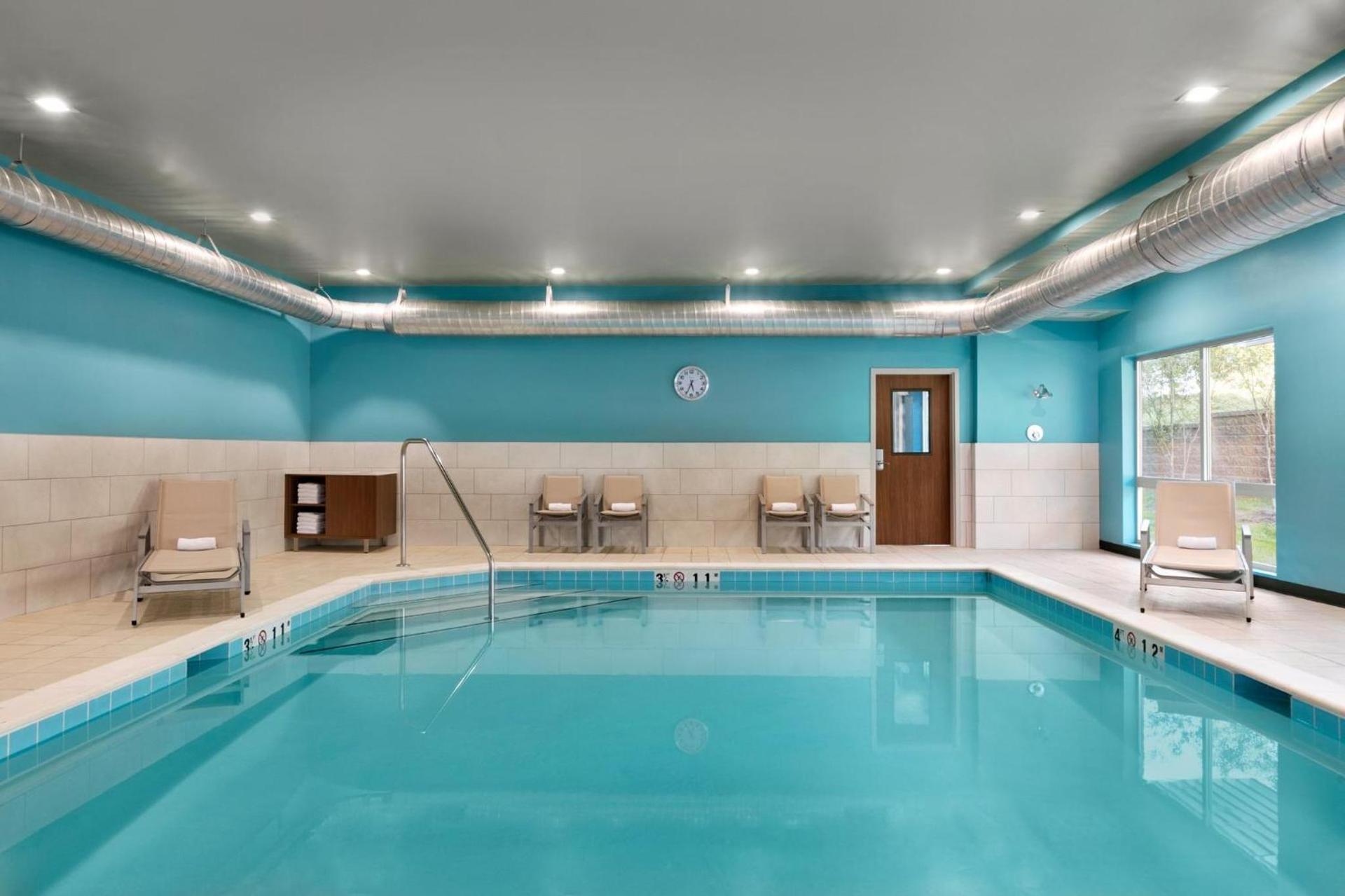 Holiday Inn Express & Suites Salisbury by IHG photo 27