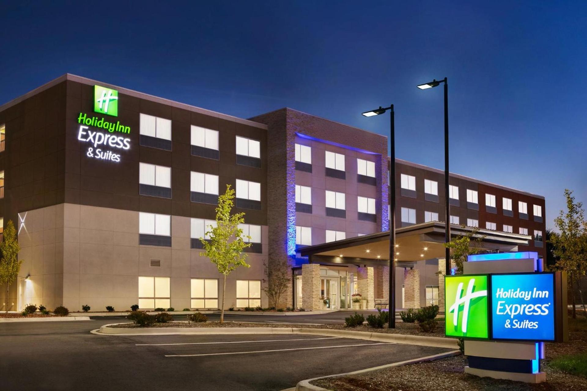Holiday Inn Express & Suites Salisbury by IHG photo 23