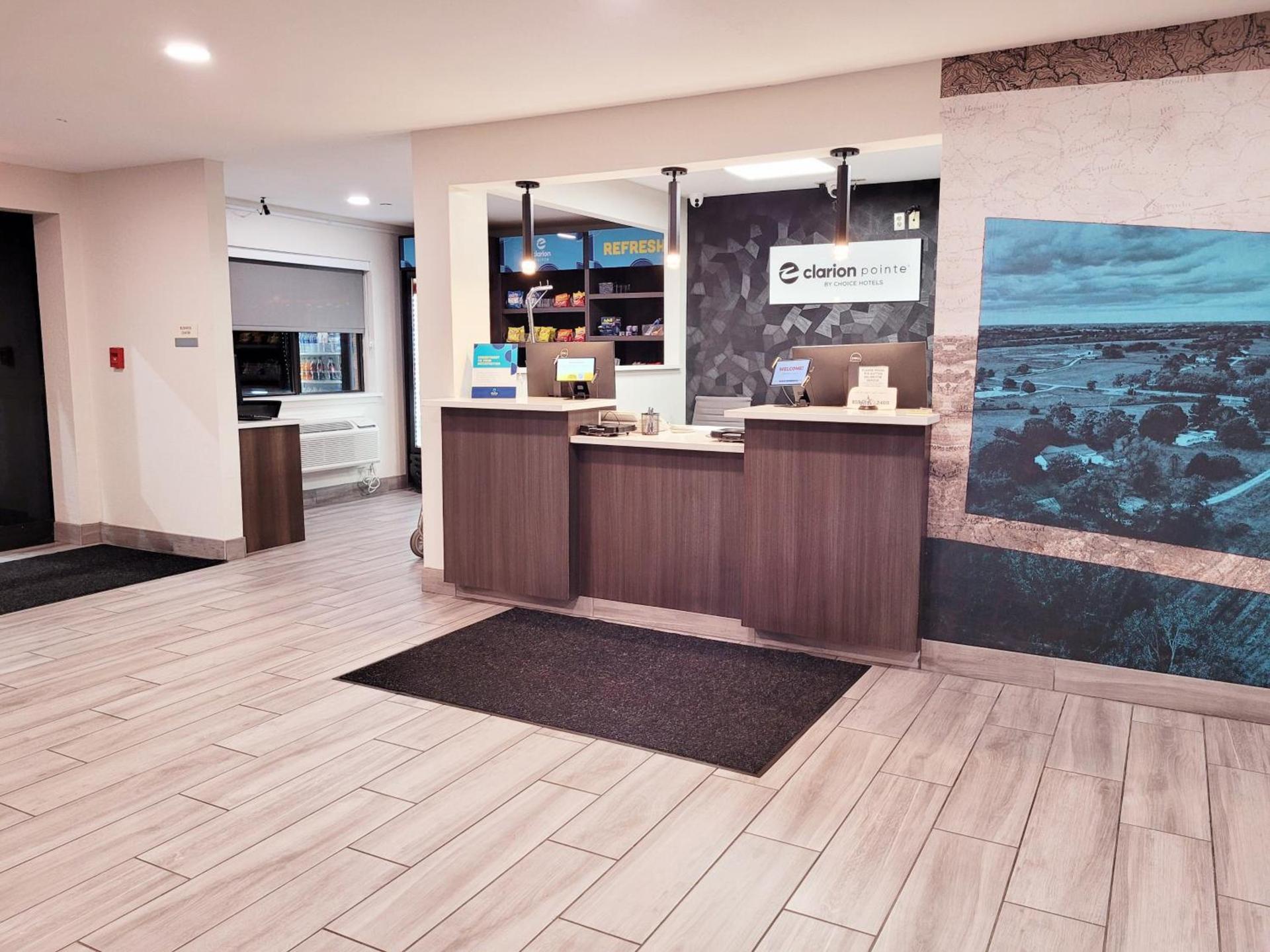 Clarion Pointe Harrodsburg-Danville photo 36