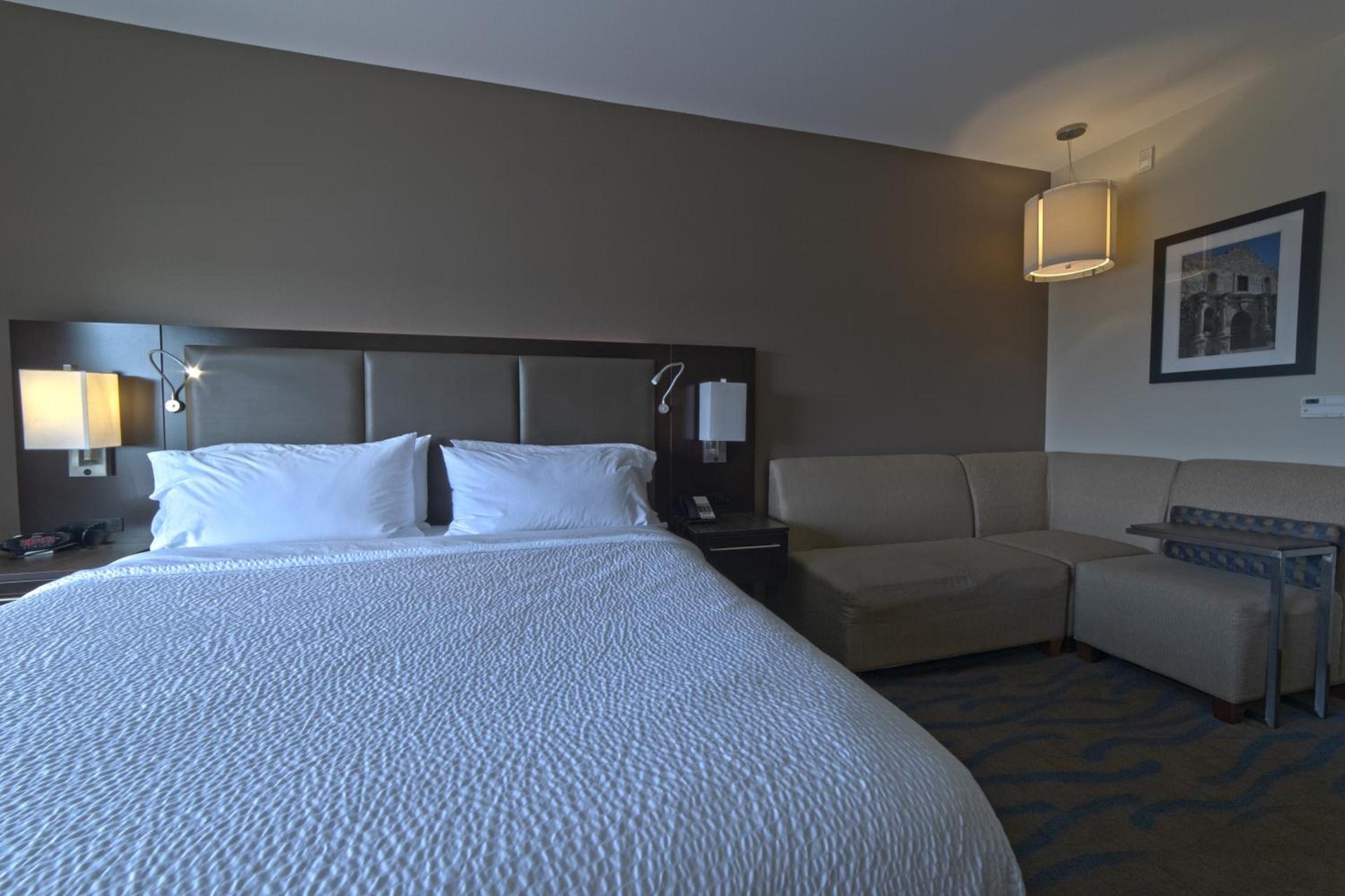 Holiday Inn & Suites San Antonio Northwest by IHG photo 19