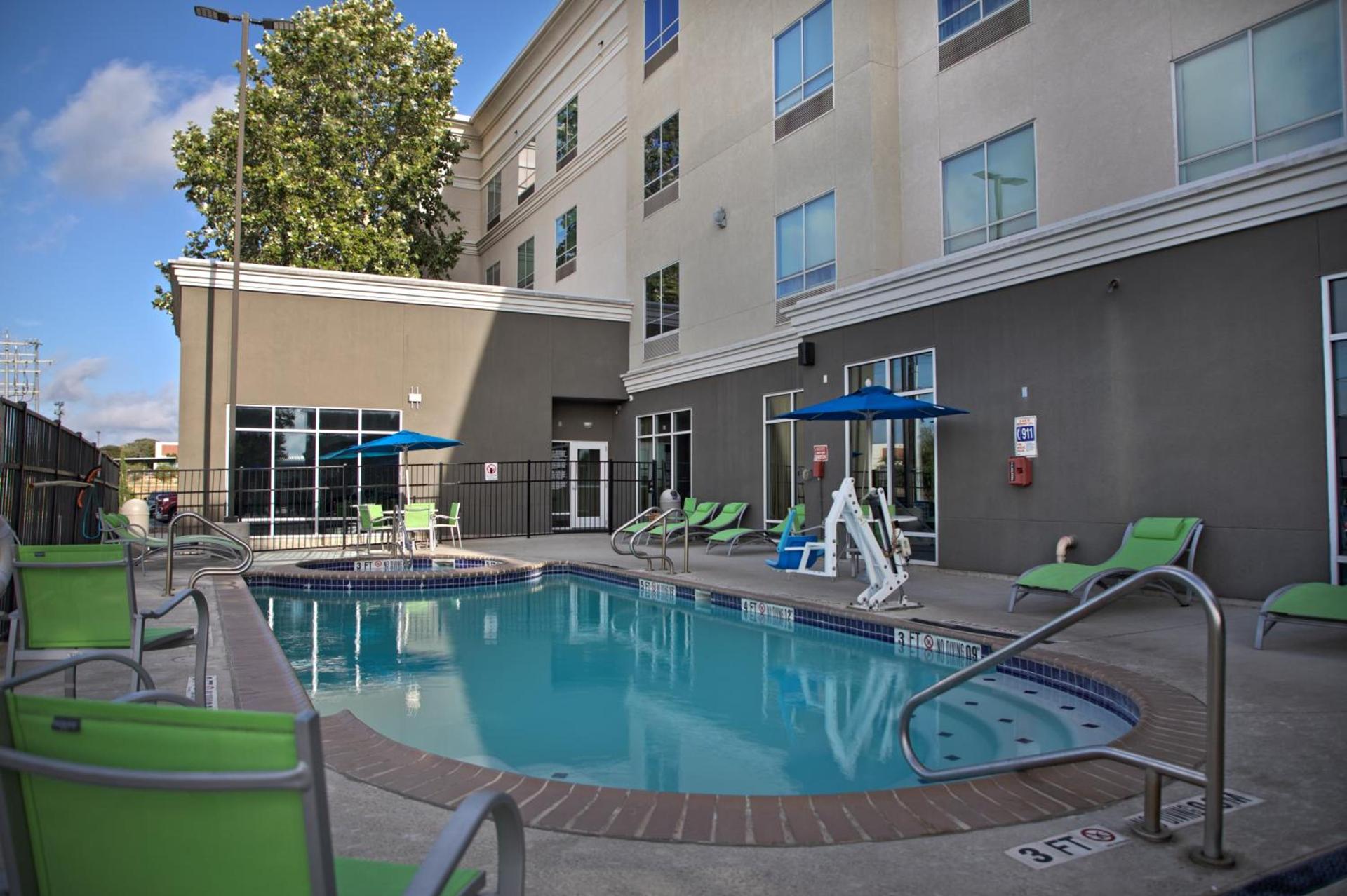 Holiday Inn & Suites San Antonio Northwest by IHG photo 13