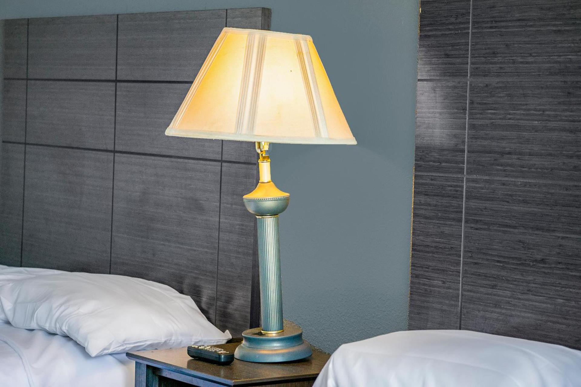Hotel Comfort Stay by OYO Texarkana East, AR I-30 photo 49