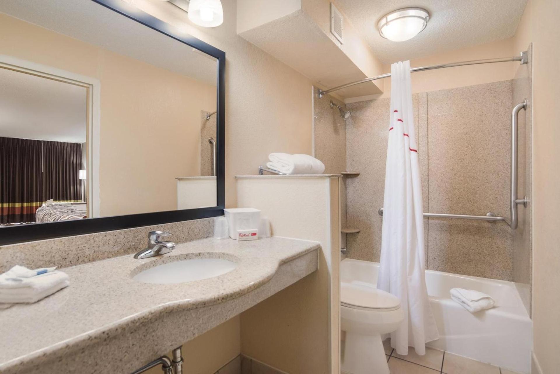 Red Roof Inn Baltimore South Glen Burnie photo 36