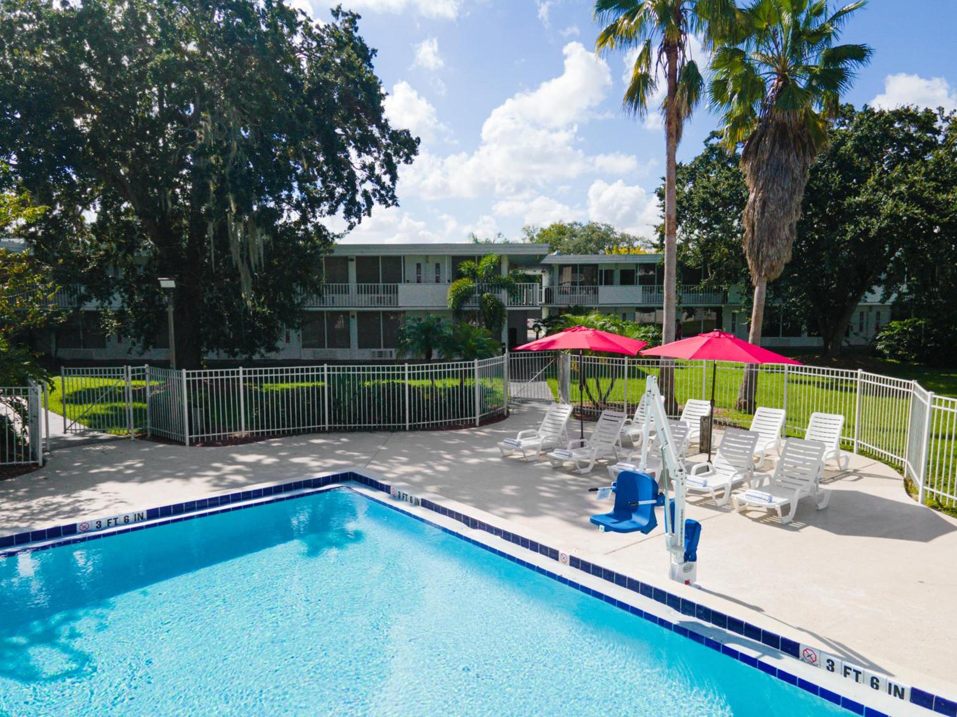 Baymont by Wyndham Orlando Lake Buena Vista South photo 34
