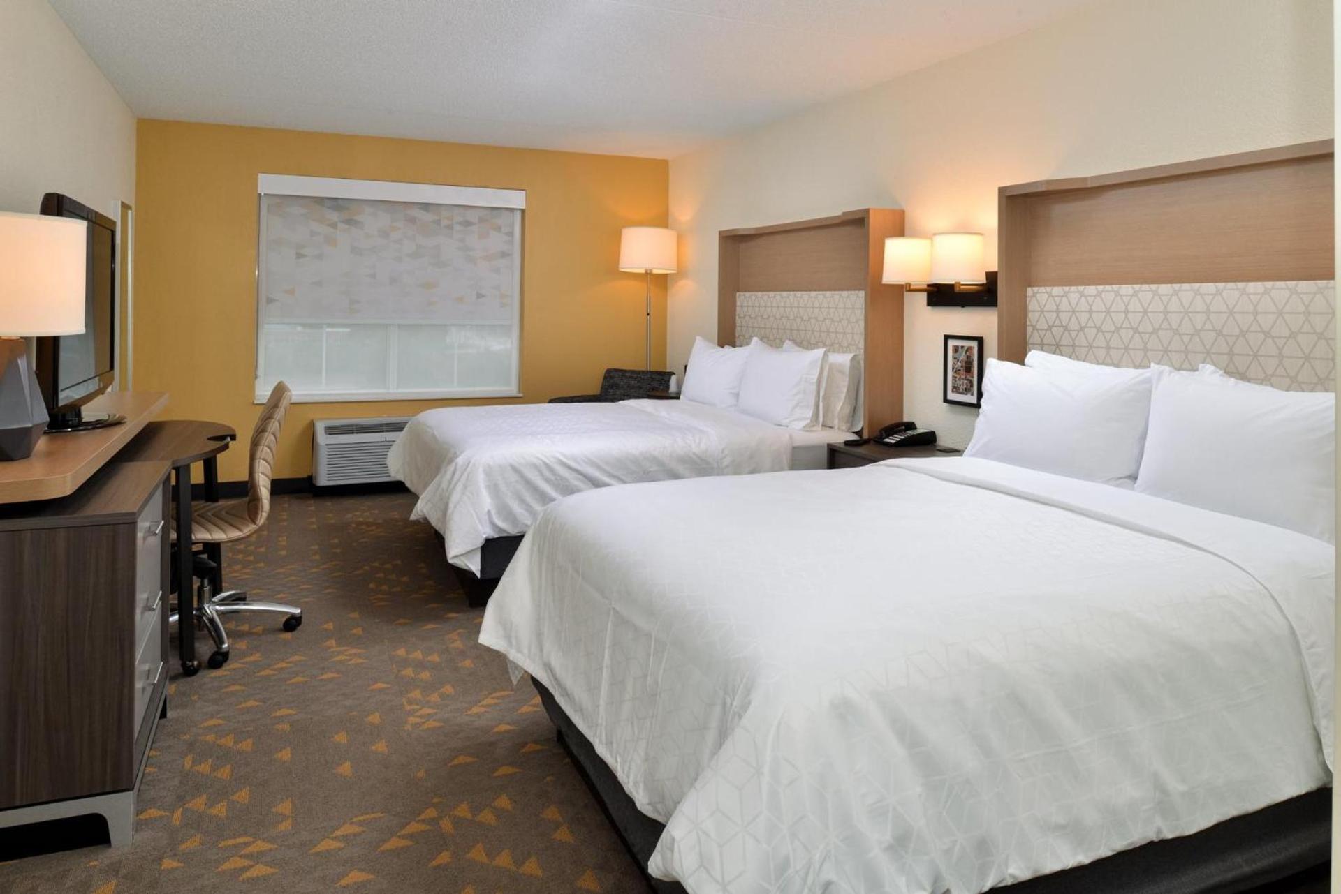 Holiday Inn Hotel & Suites Overland Park-Convention Center by IHG photo 52