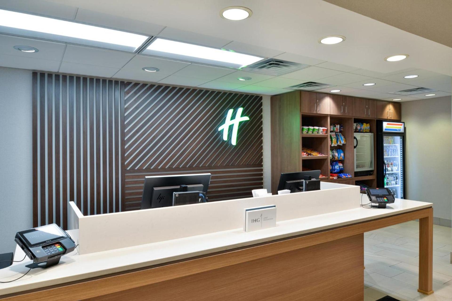 Holiday Inn Hotel & Suites Overland Park-Convention Center by IHG photo 25