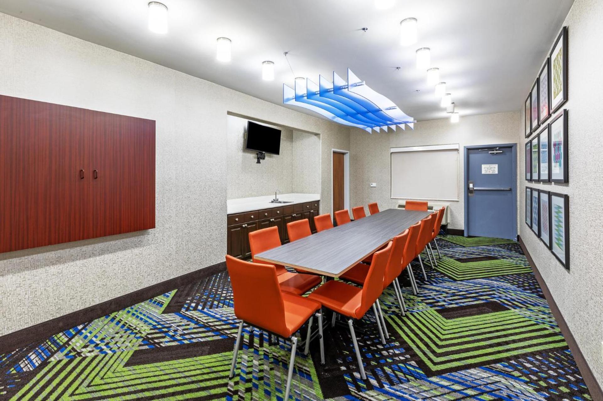 Holiday Inn Express & Suites Lafayette South by IHG photo 34