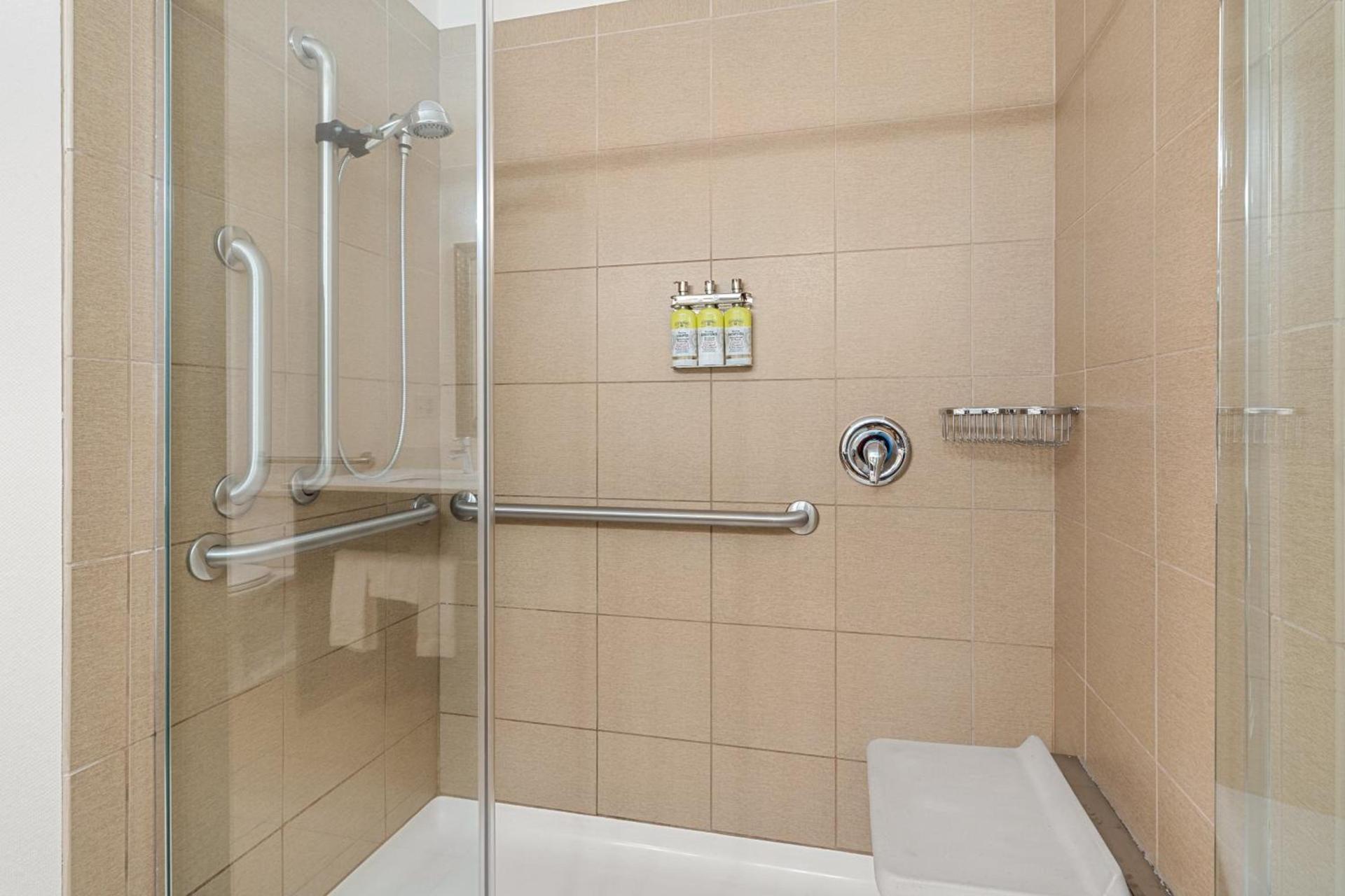 Holiday Inn Express Wenatchee by IHG photo 37
