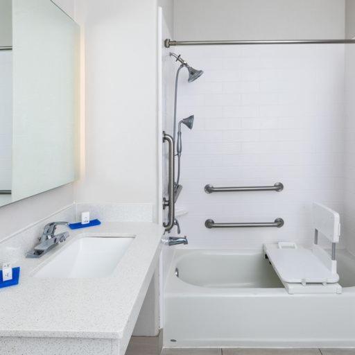 Holiday Inn Express & Suites Lafayette South by IHG photo 43