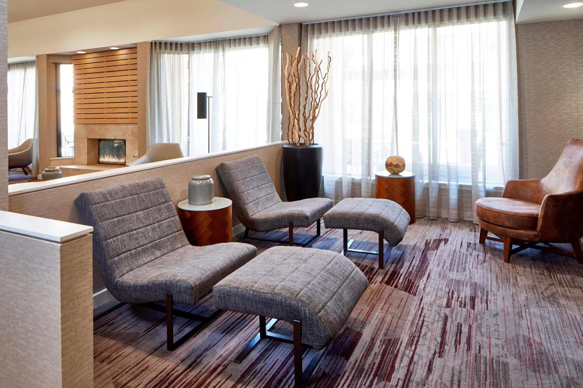 Sonesta Select Raleigh Durham Airport Morrisville photo 4