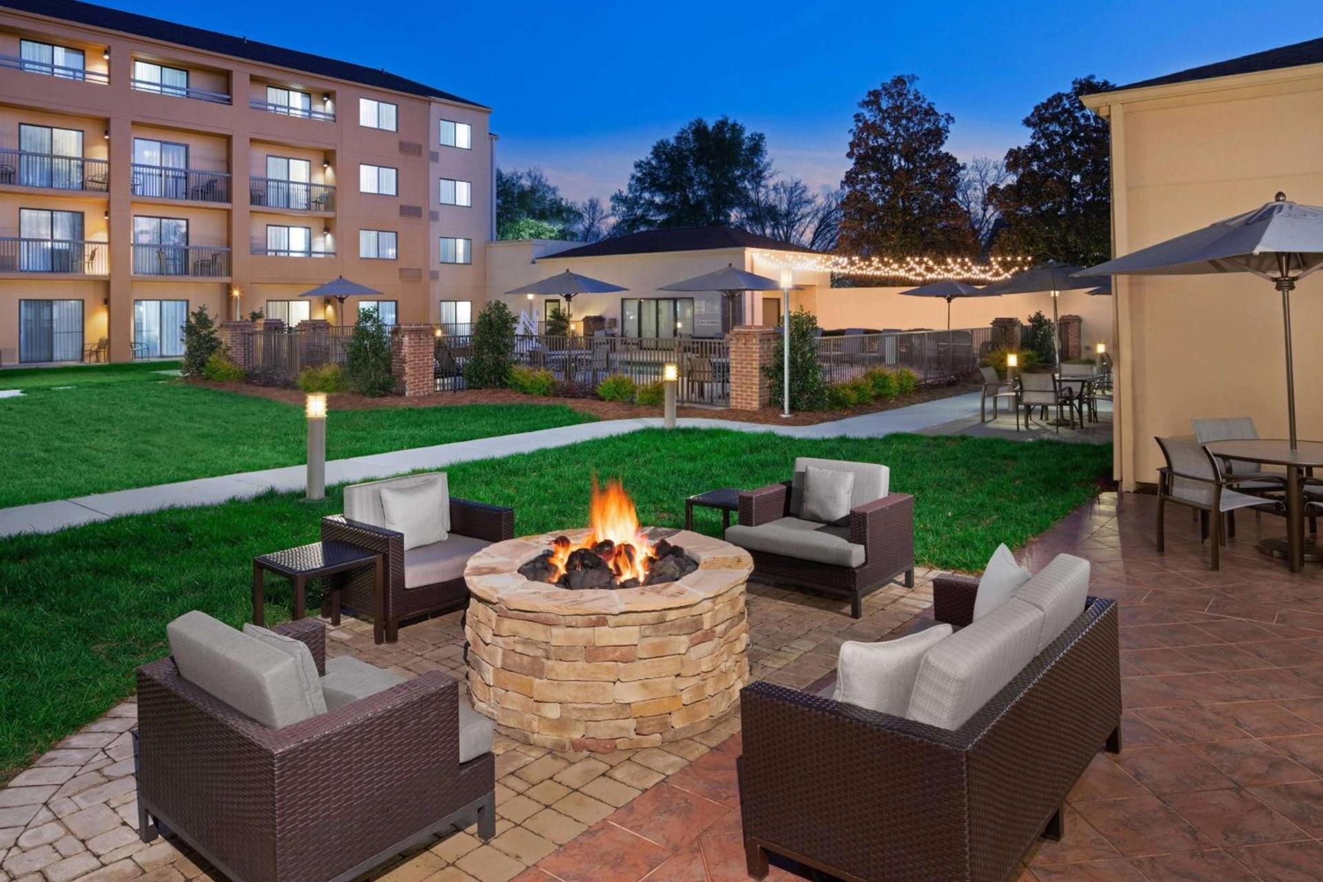 Sonesta Select Raleigh Durham Airport Morrisville photo 31