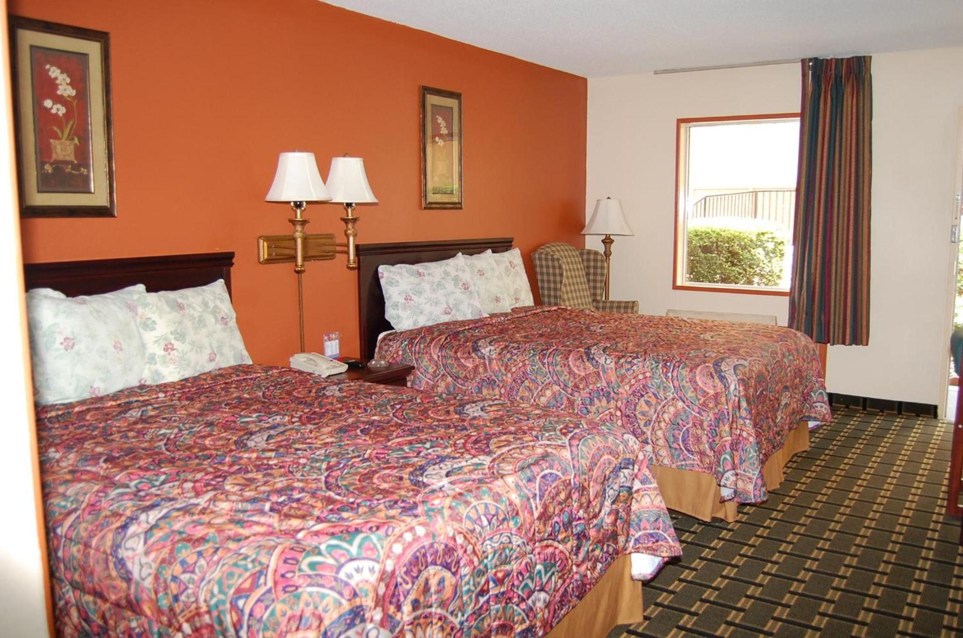 Executive Inn, Springdale photo 30