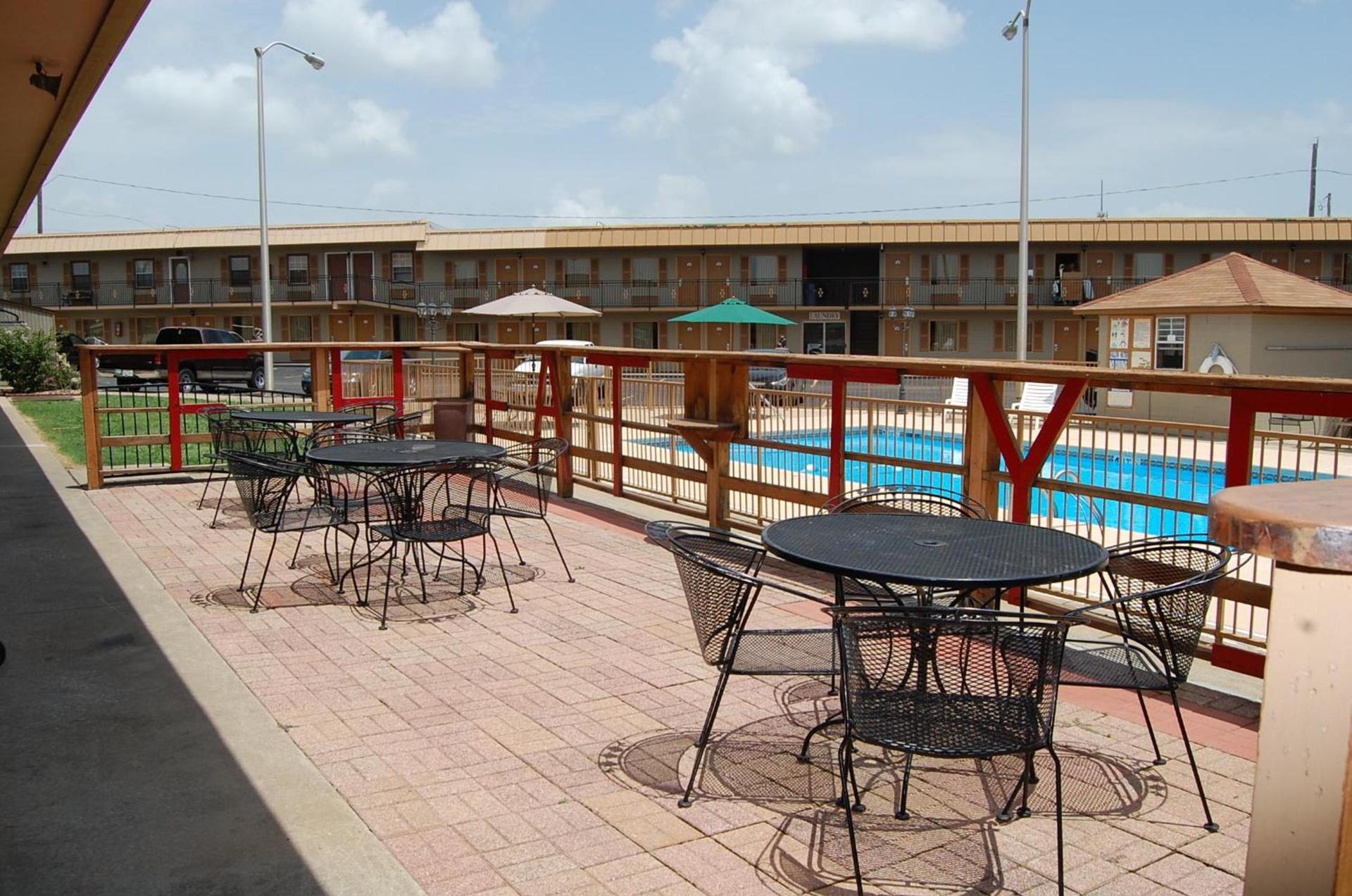Executive Inn, Springdale photo 37