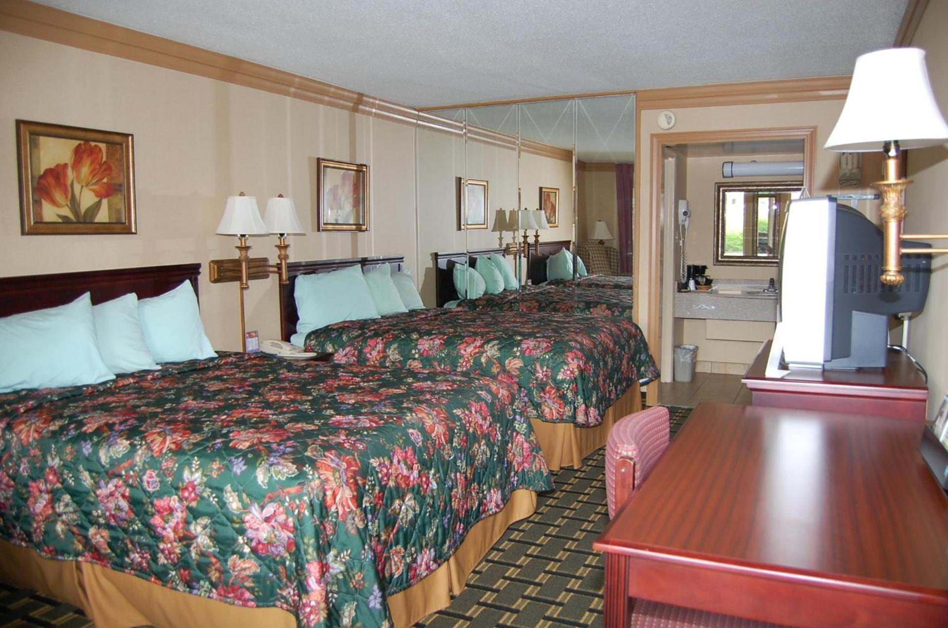 Executive Inn, Springdale photo 38