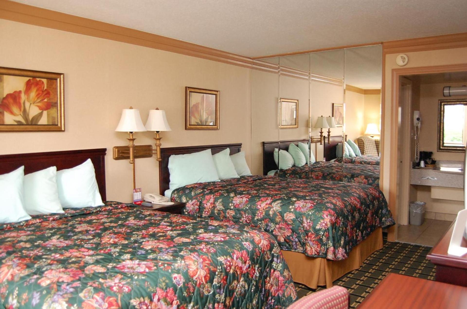 Executive Inn, Springdale photo 42