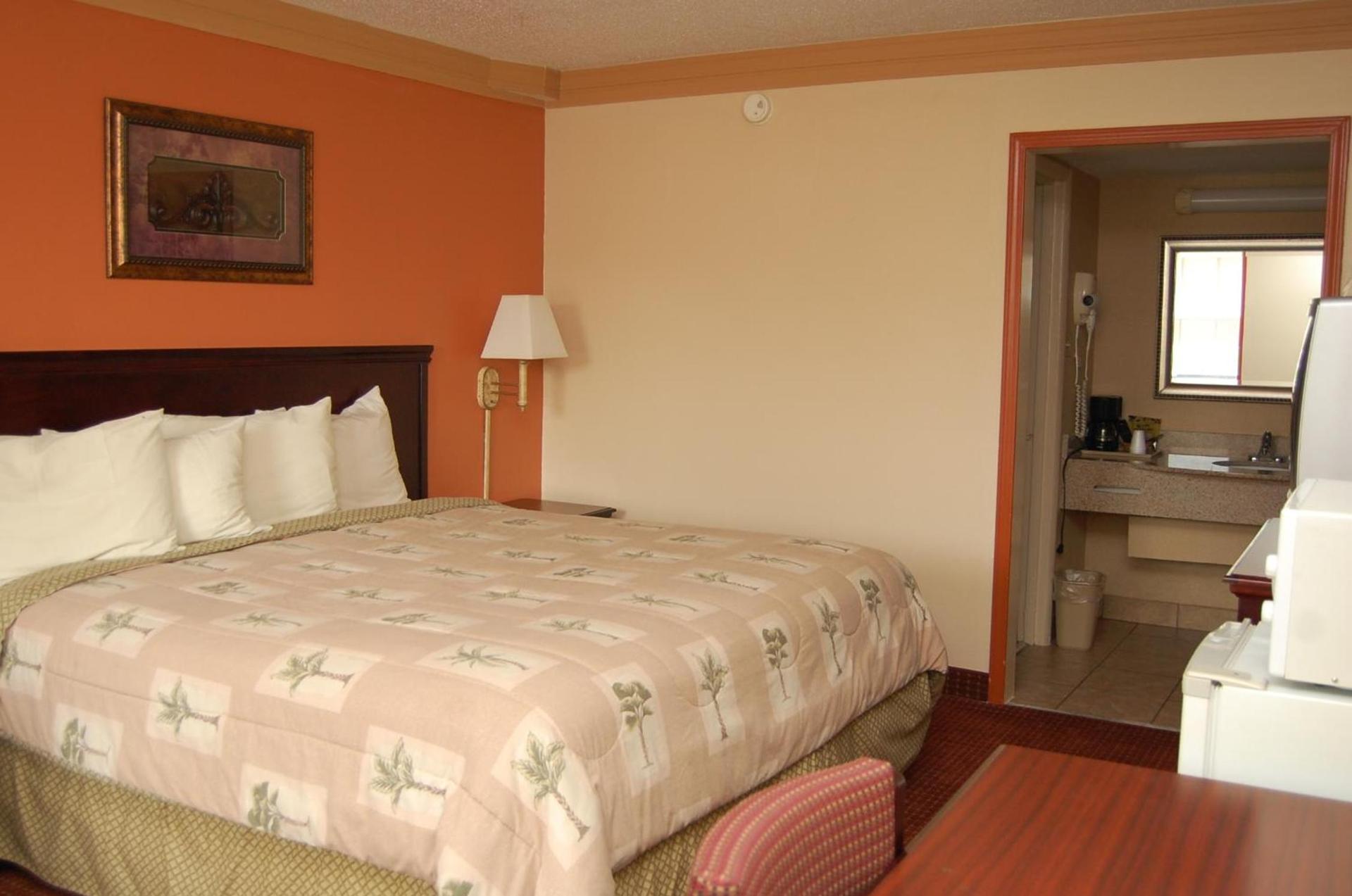 Executive Inn, Springdale photo 53