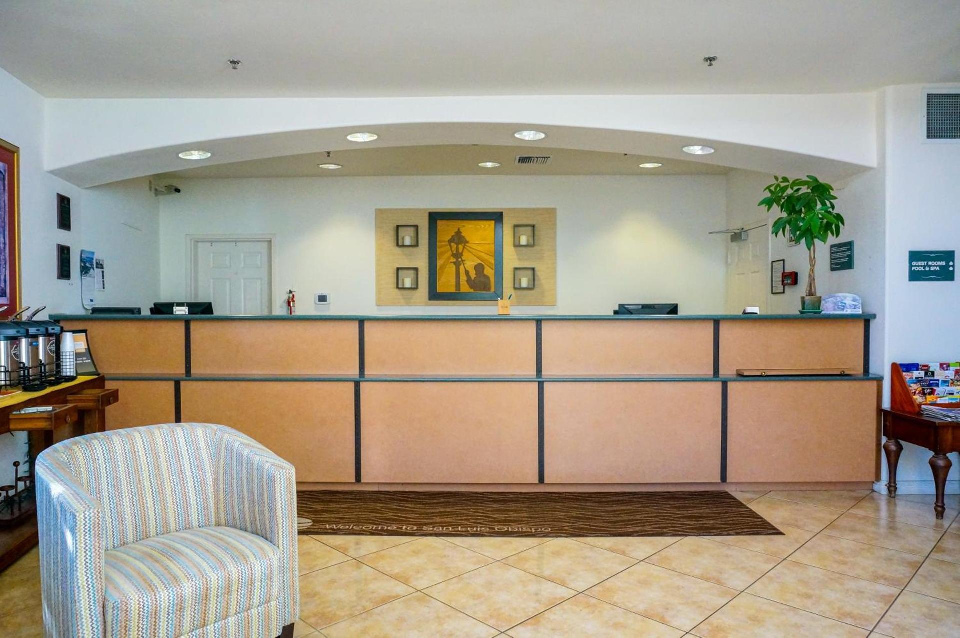 Lamplighter Inn & Suites photo 16