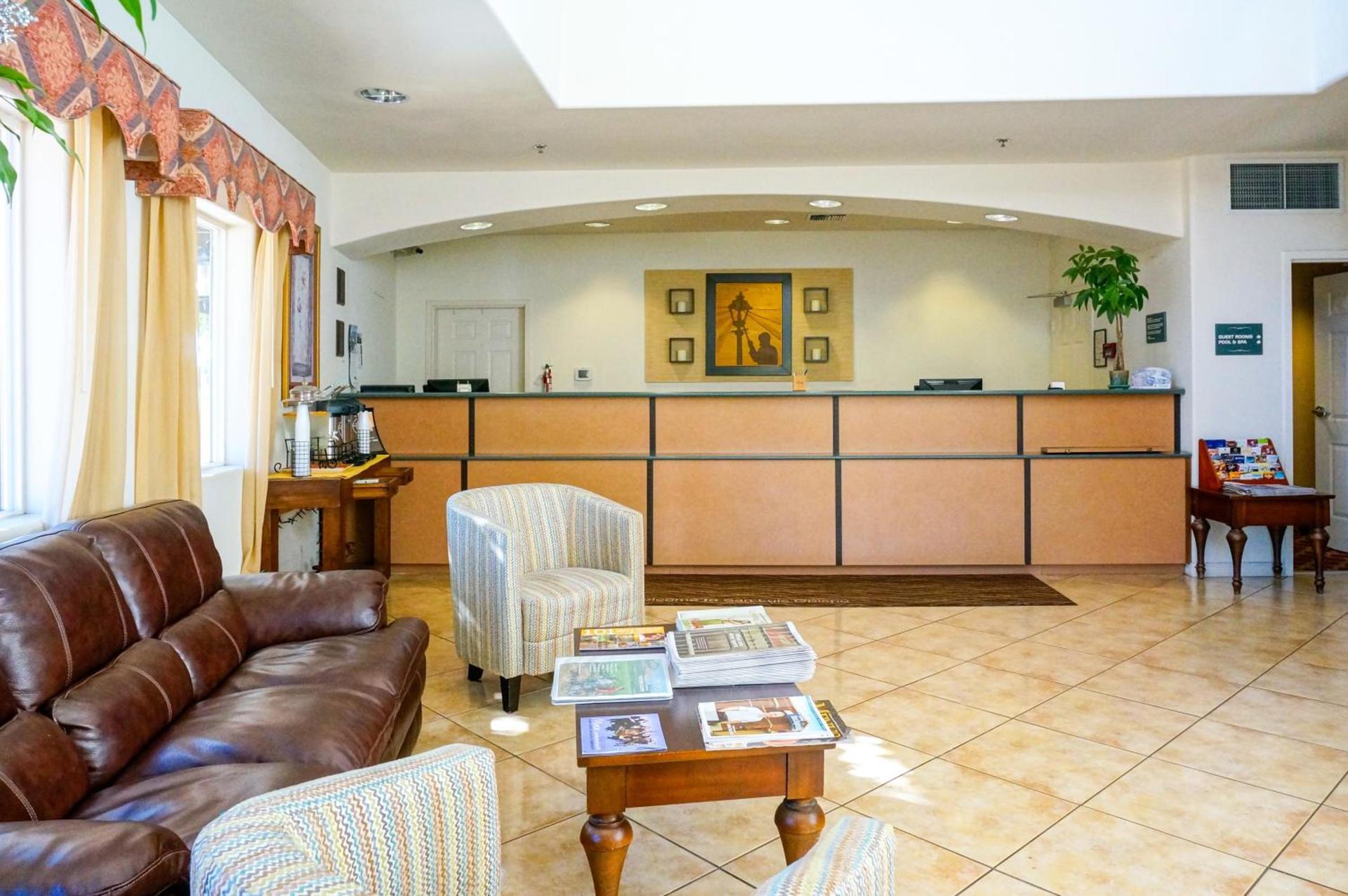 Lamplighter Inn & Suites photo 17