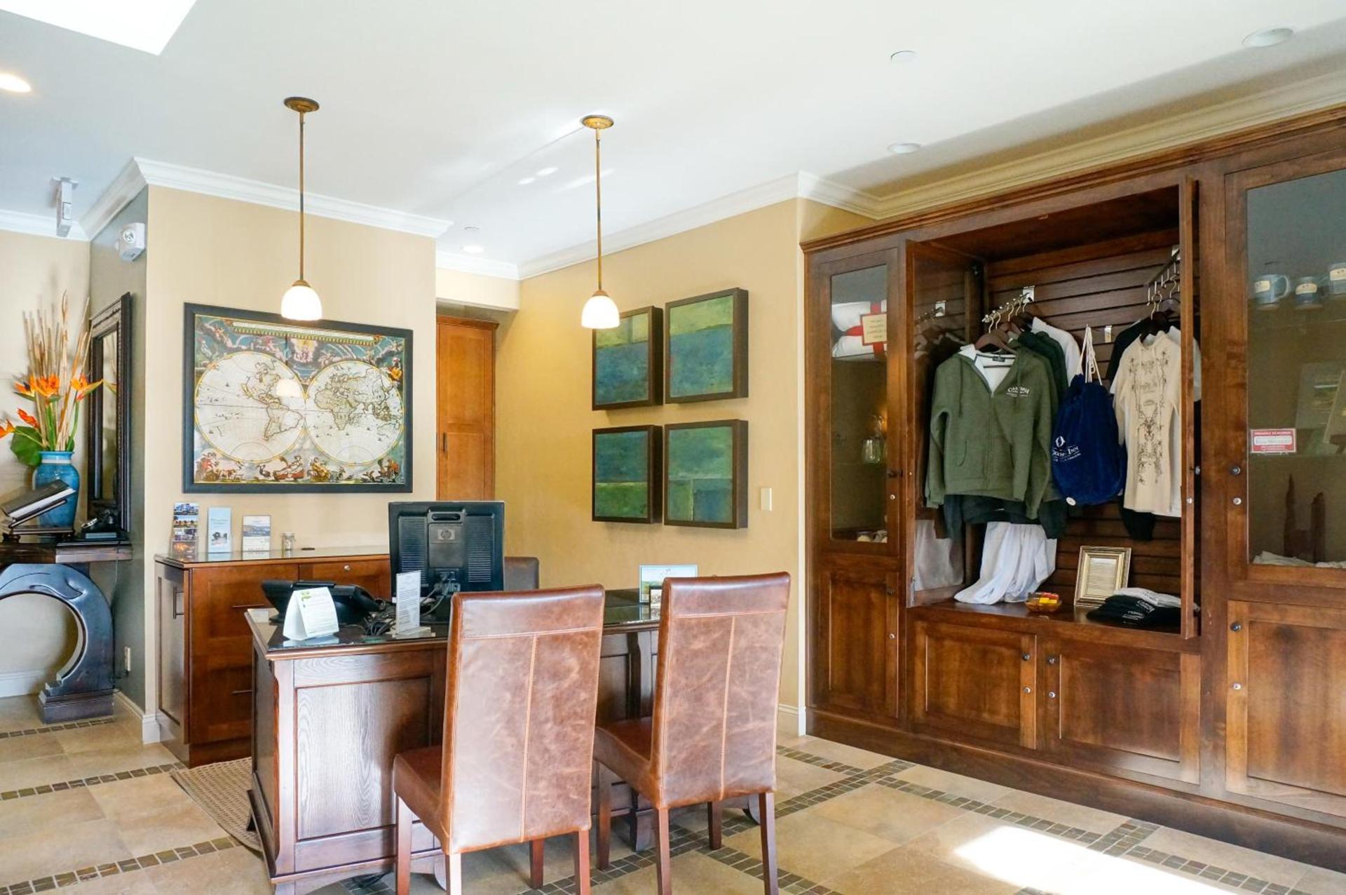 Blue Dolphin Inn photo 4