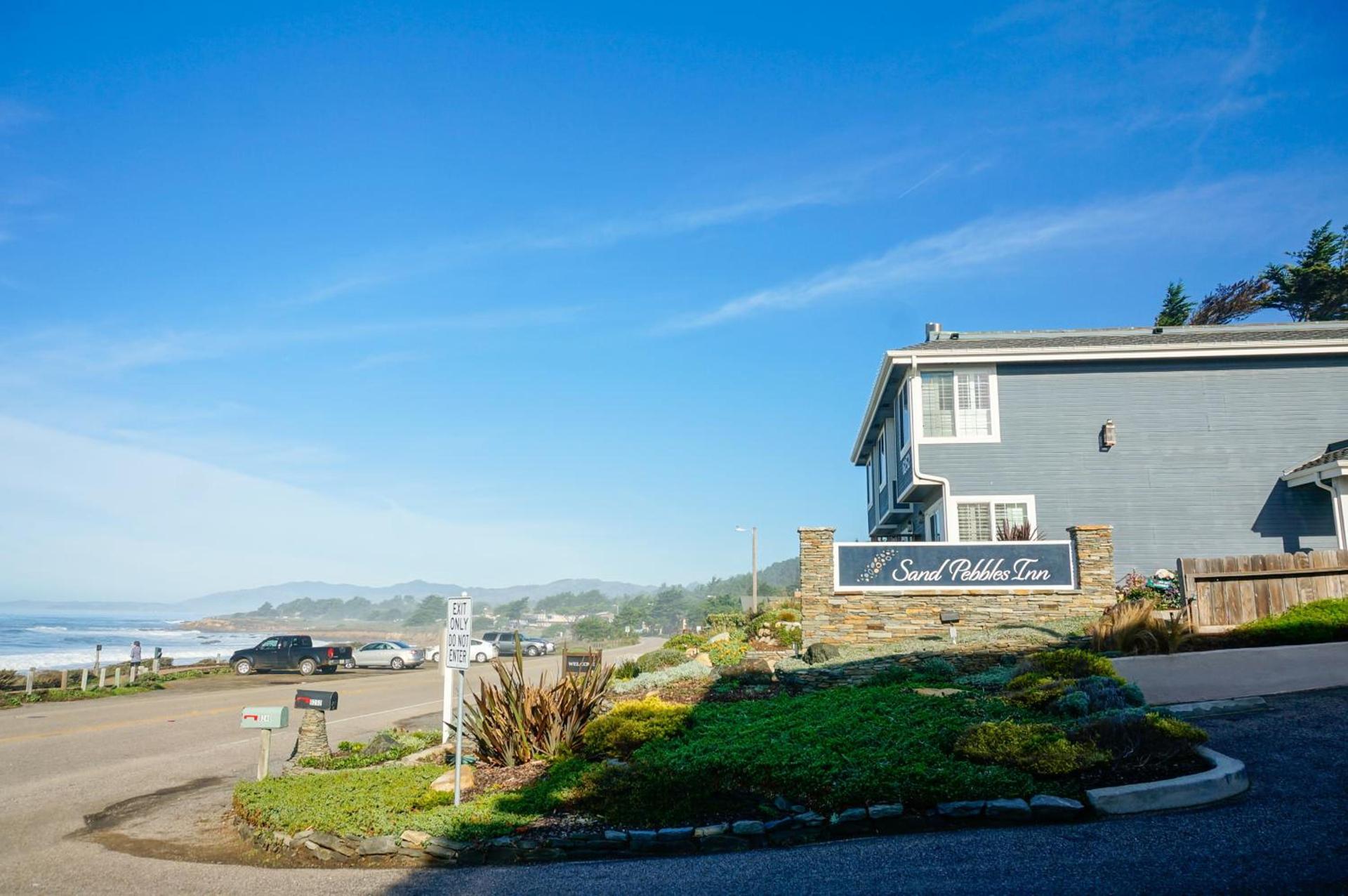 Sand Pebbles Inn photo 16