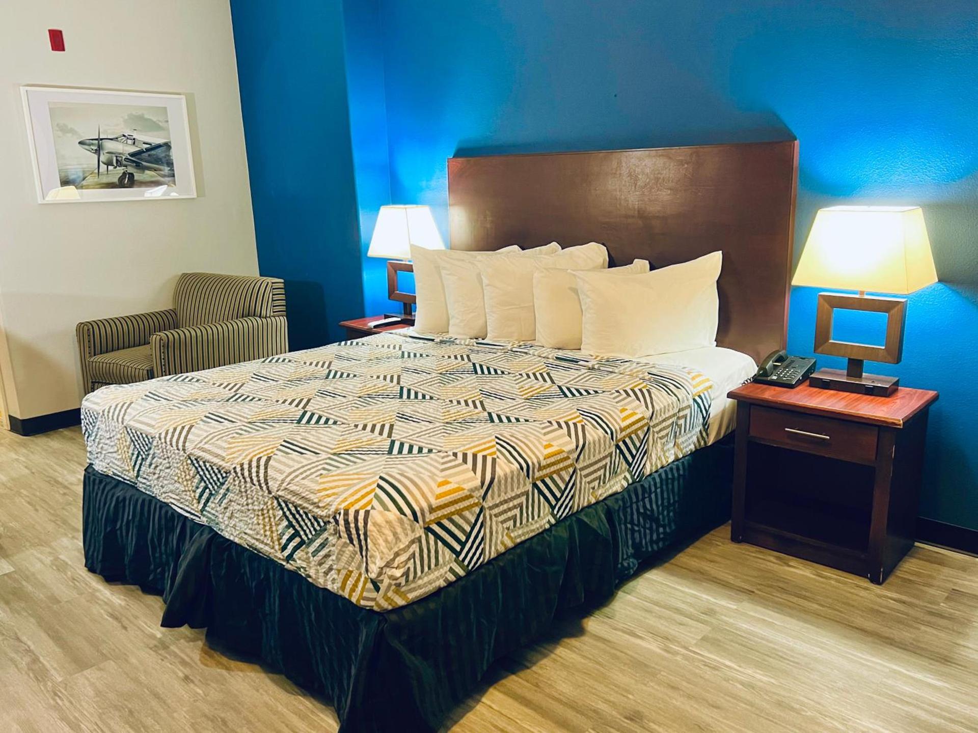 Baymont by Wyndham Ridgecrest photo 17