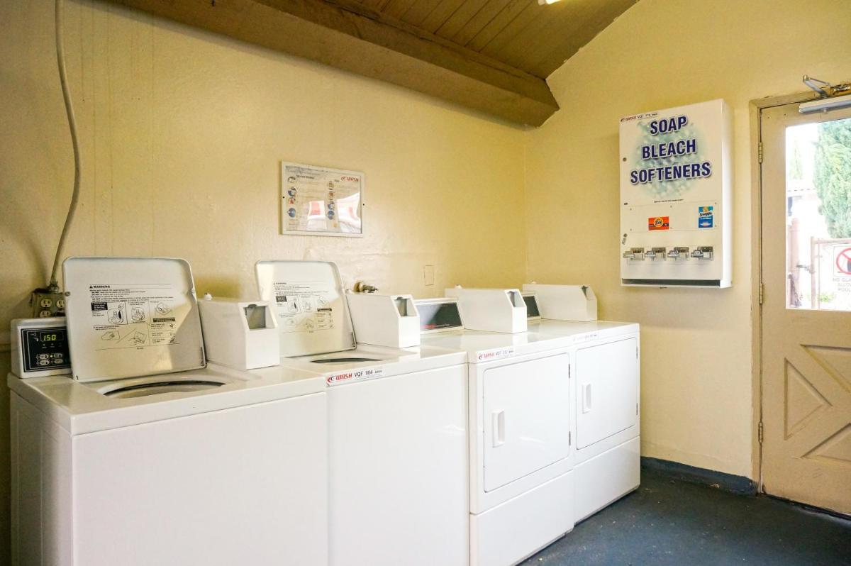 EZ 8 Motel San Jose I photo 3