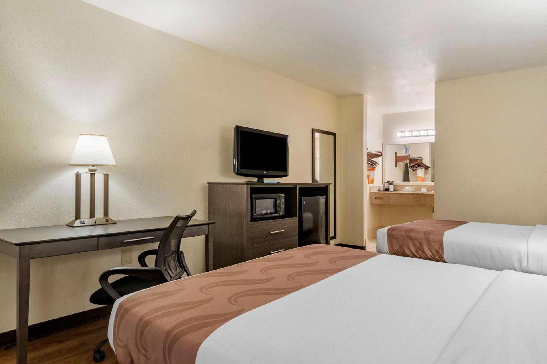 Quality Inn At Town Center photo 19