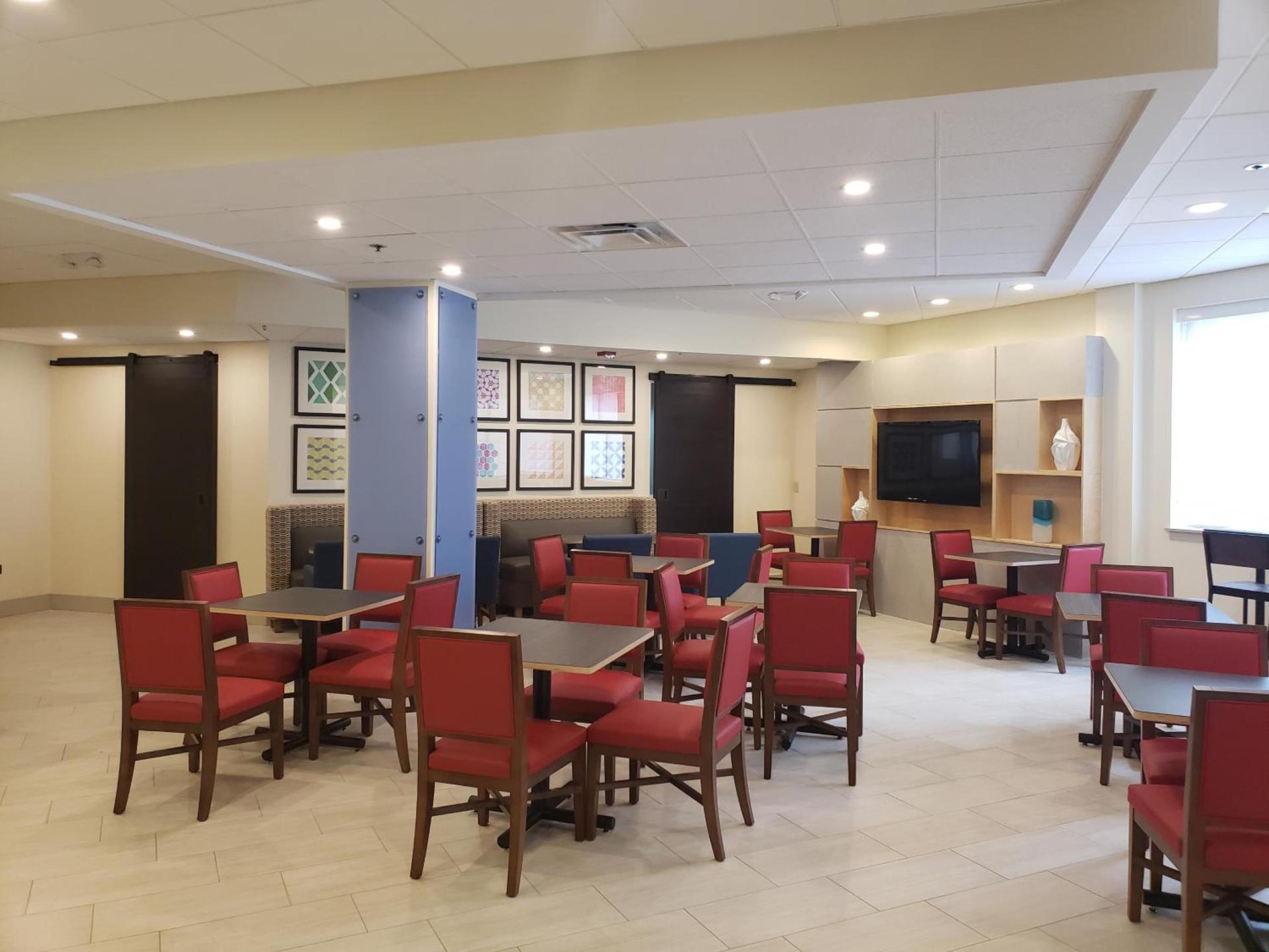 Holiday Inn Express Blowing Rock South, an IHG Hotel photo 22