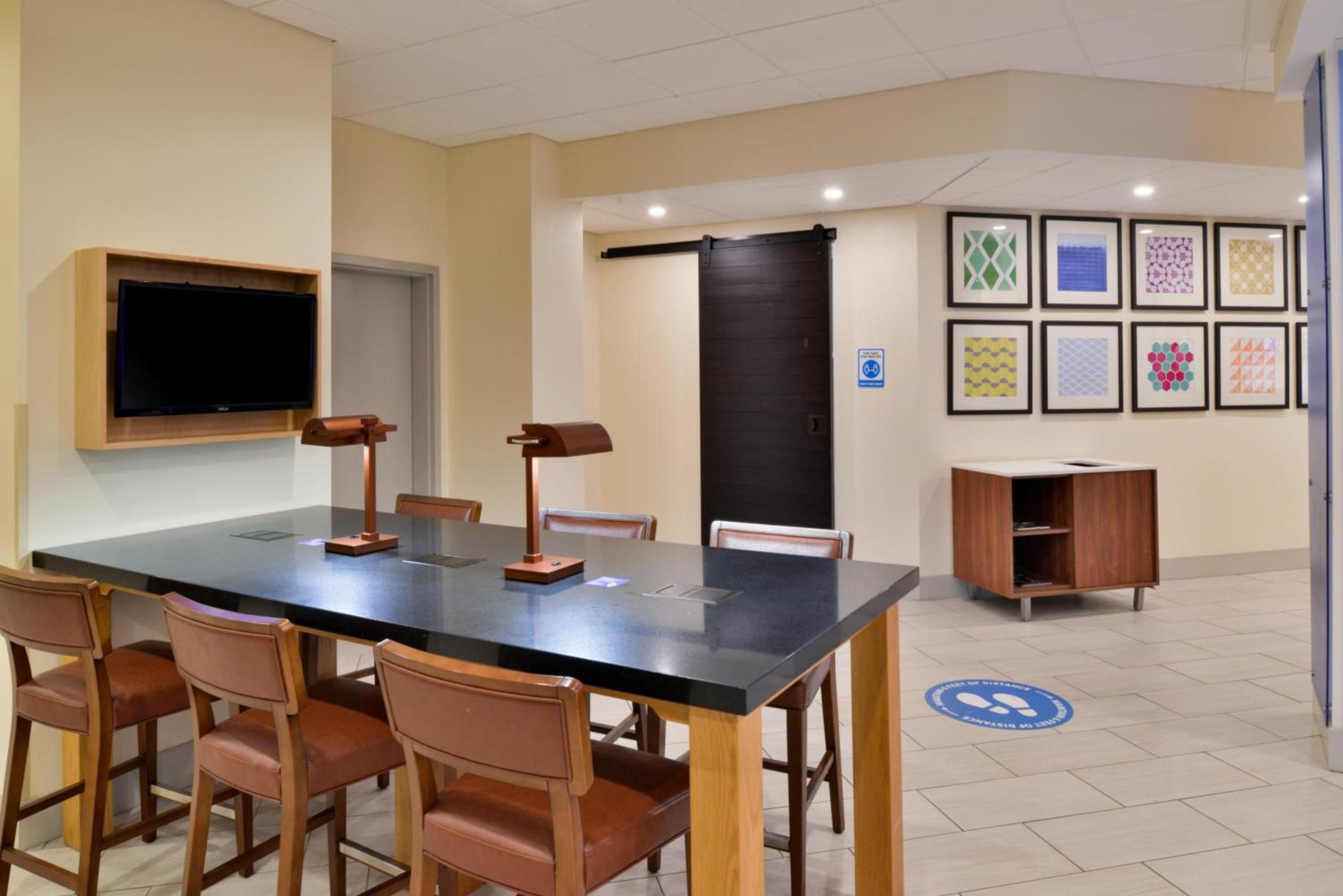 Holiday Inn Express Blowing Rock South, an IHG Hotel photo 77